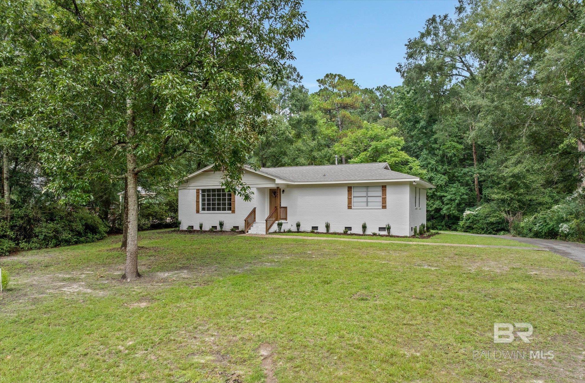 https://zimg.paragon.ice.com/ParagonImages/Property/PG/BCAR/393834/30/0/0/0b06a3a10a50b6e90633c2d082062931/7/f6b32e1cf17b6d034b51abc4f1748e6f/393834-20e11687-0e32-4c8f-938a-f584cbc2956a.JPG