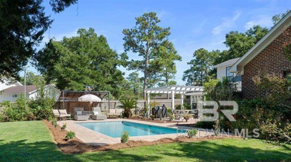 409 Santa Rosa Avenue, Daphne, AL, 36526