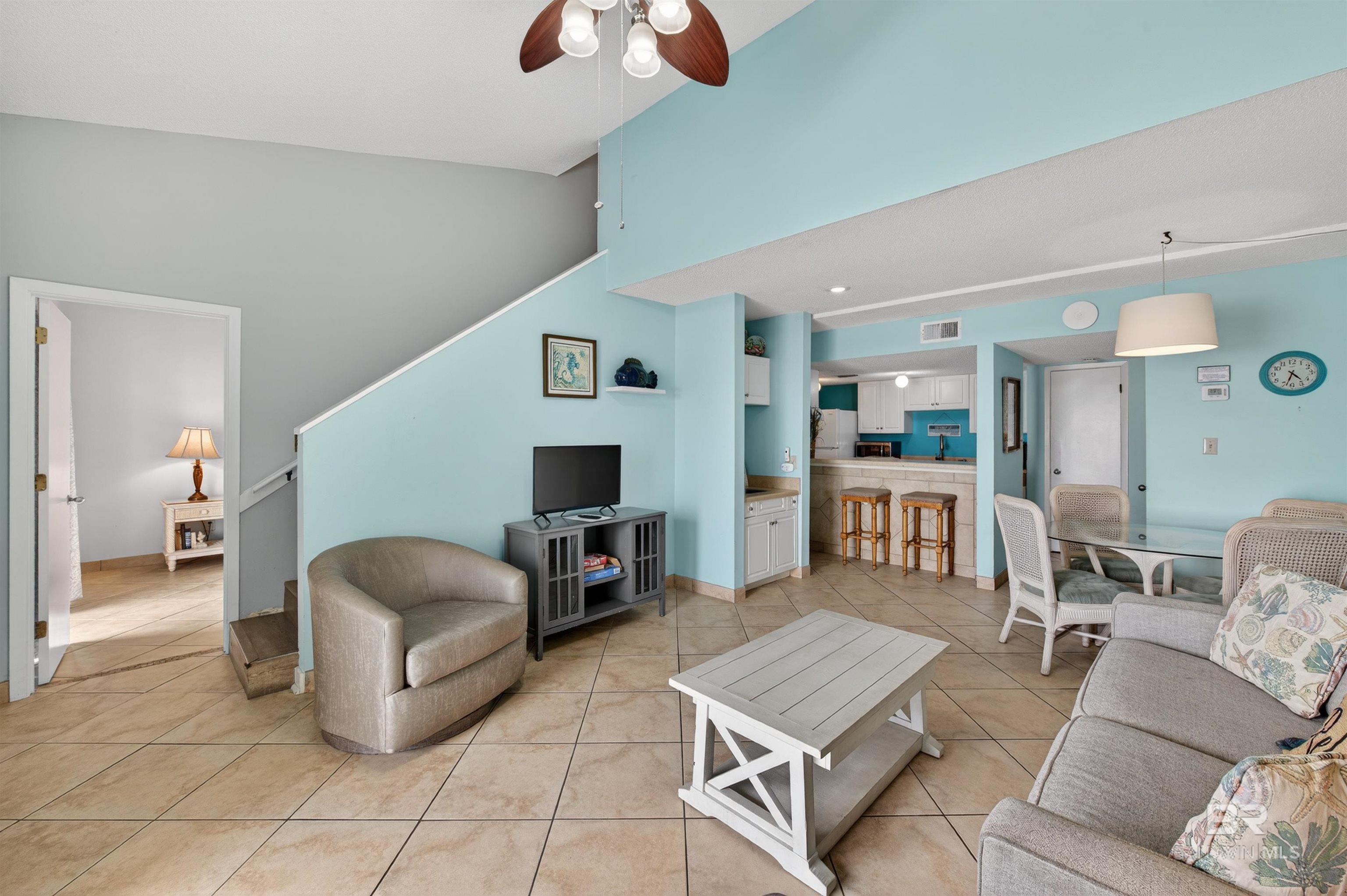 https://zimg.paragon.ice.com/ParagonImages/Property/PG/BCAR/393900/10/0/0/8e7e030d10373b12986ef4ef3372a1ff/7/0578cf4ffcfb67f58ae88bb62ec04a60/393900-d1e5f4b3-7cdd-4310-9e72-8155fdc5163f.JPG