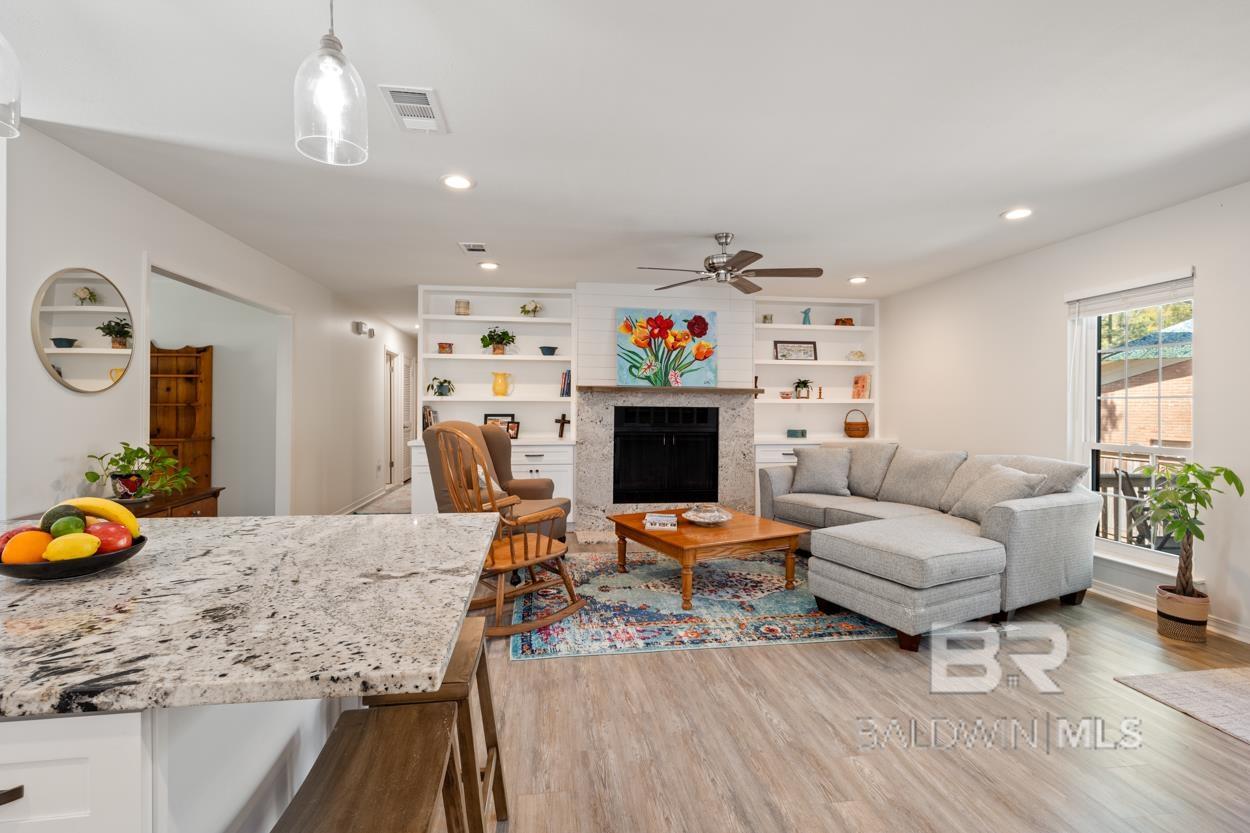 101 Diane Circle, Daphne, AL, 36526