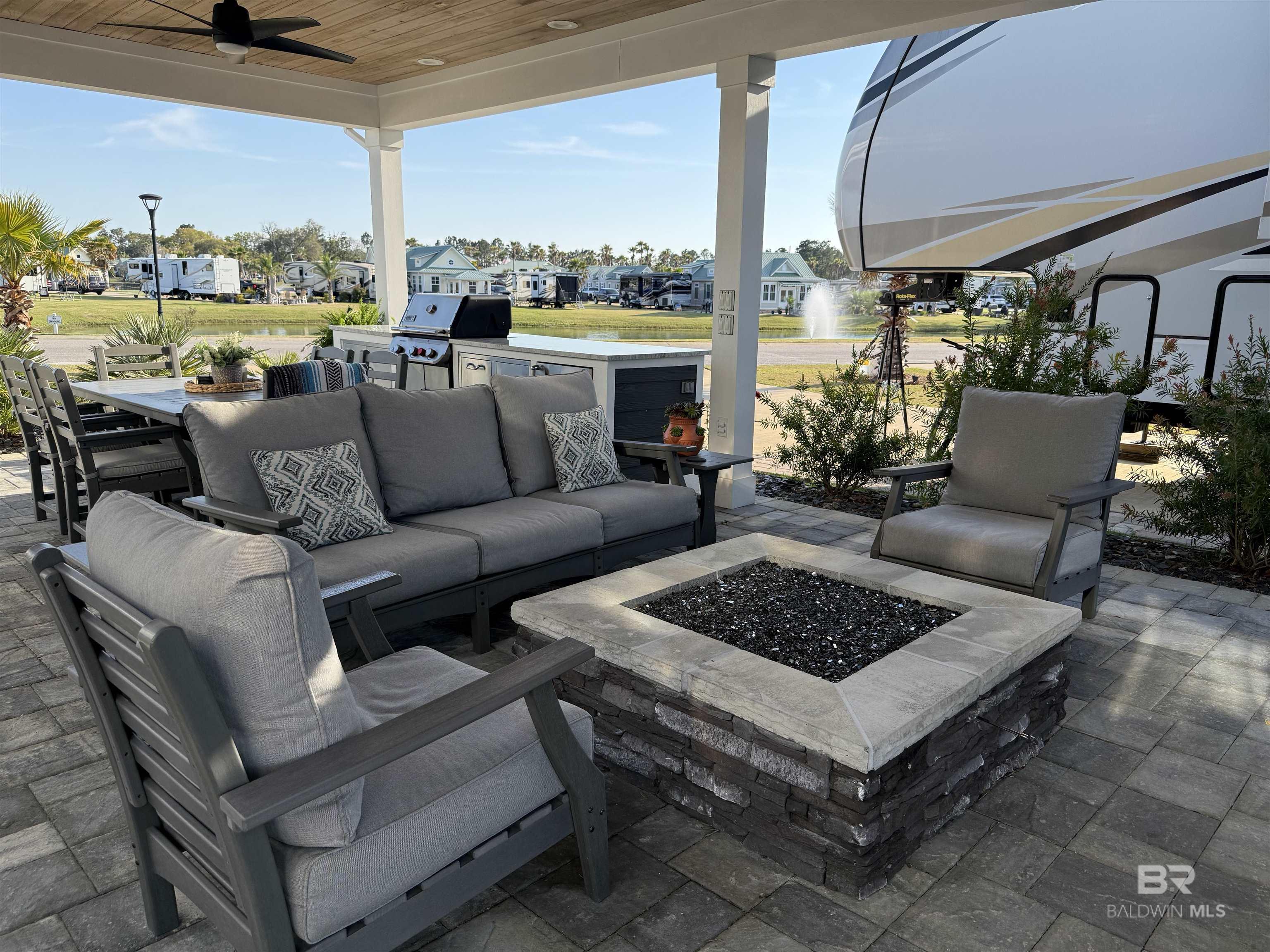 12377 Gateway Drive, Elberta, AL, 36530