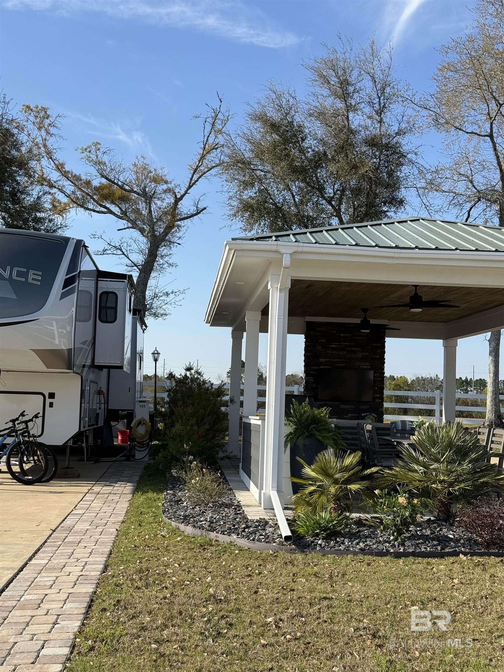 12377 Gateway Drive, Elberta, AL, 36530