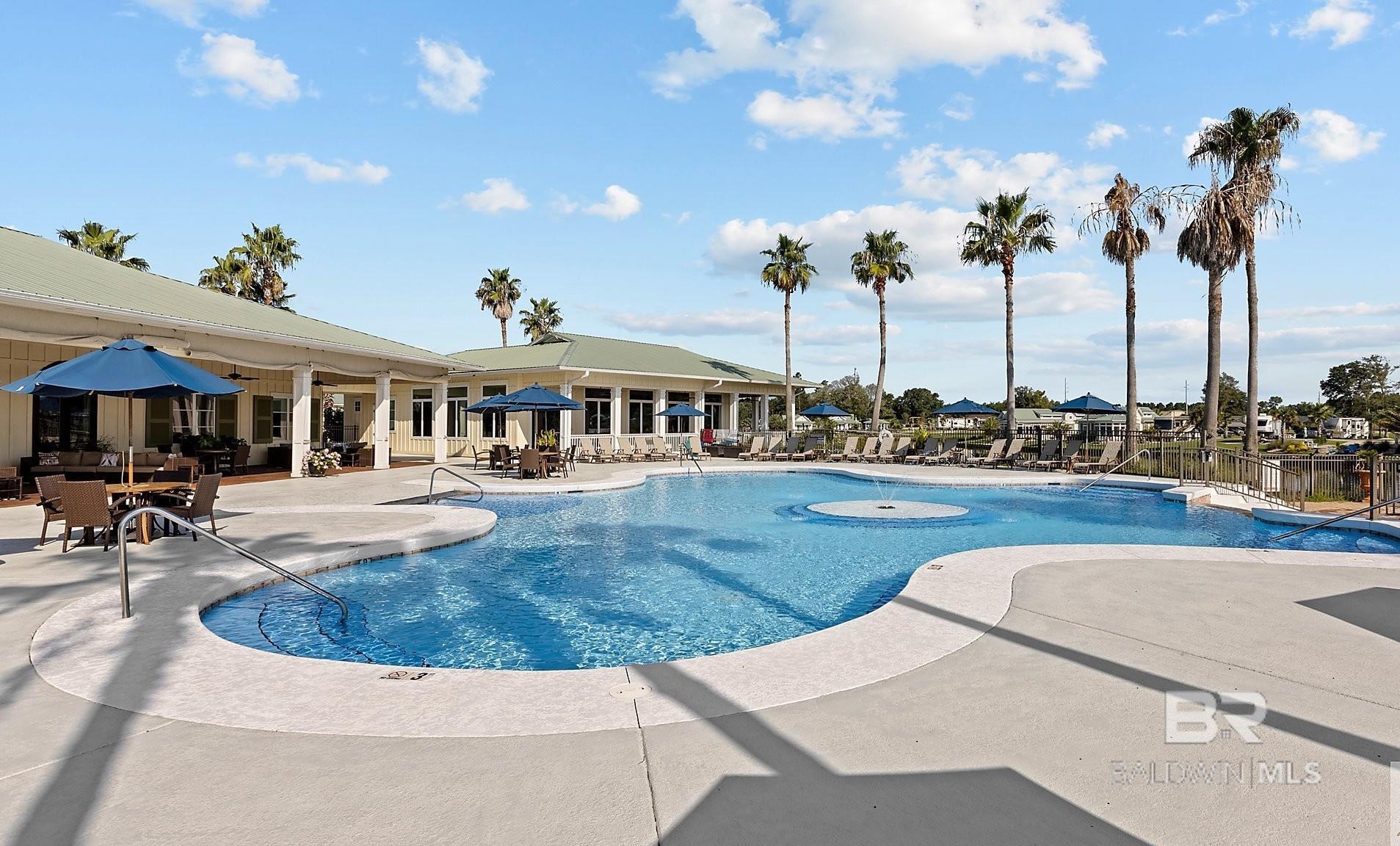 12377 Gateway Drive, Elberta, AL, 36530