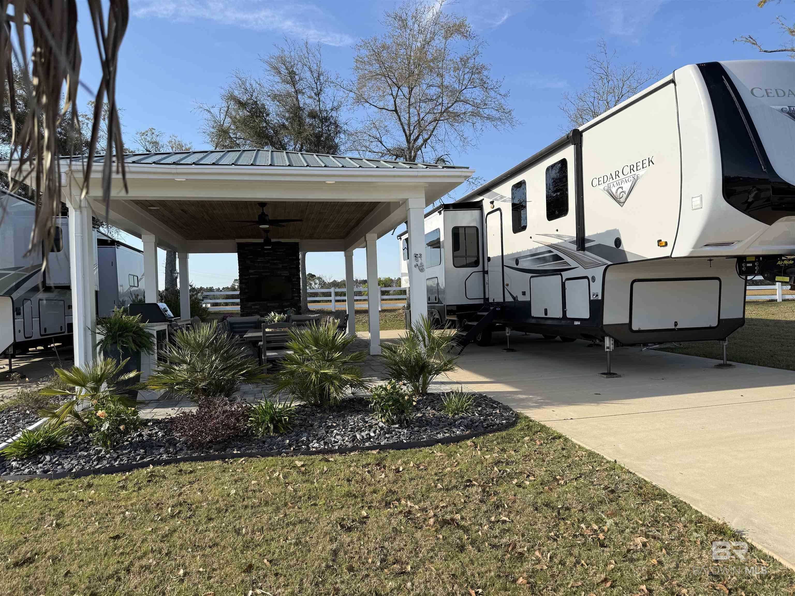 12377 Gateway Drive, Elberta, AL, 36530