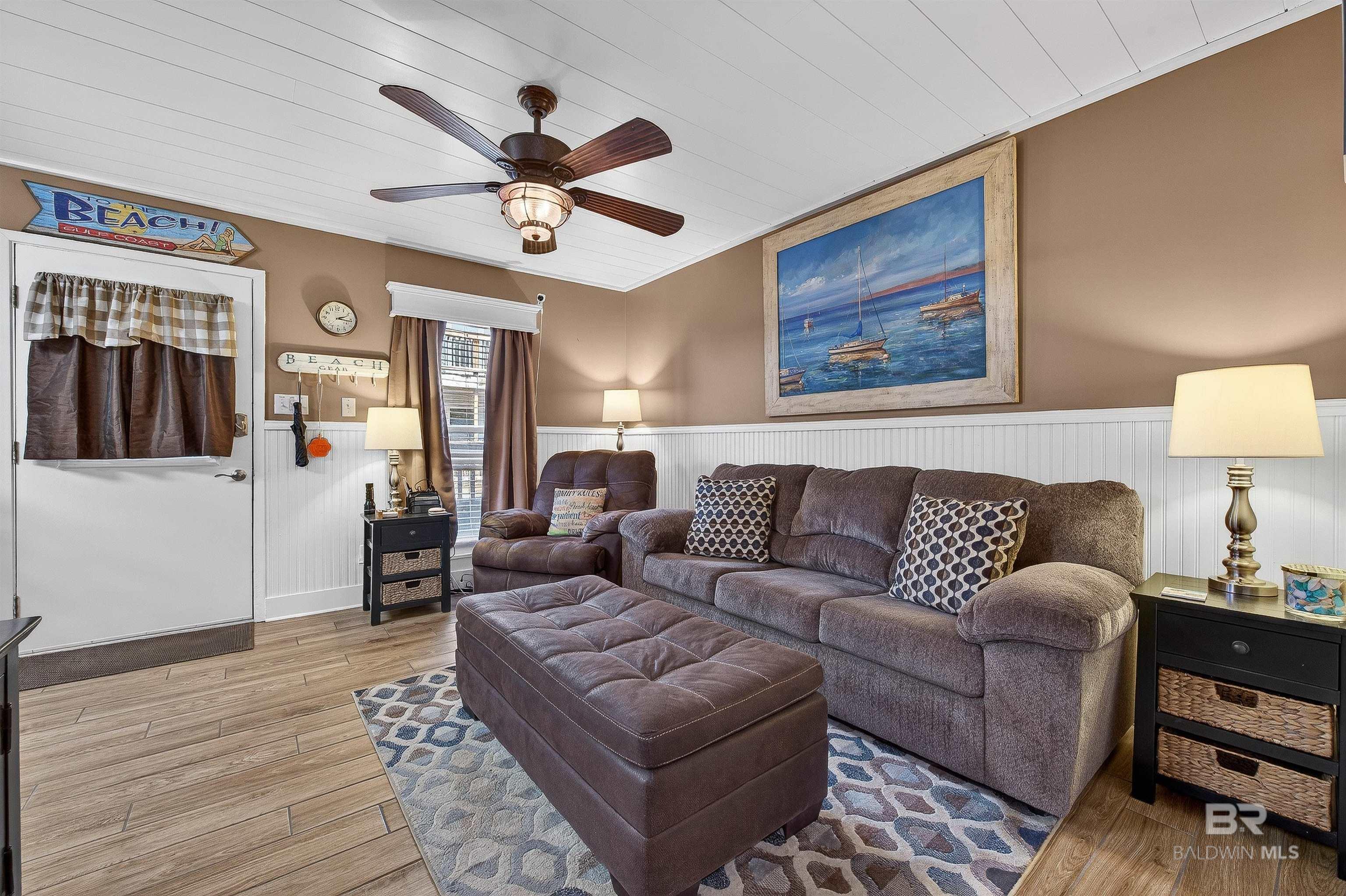 1125 W Beach Boulevard UNIT 201, Gulf Shores, AL, 36542