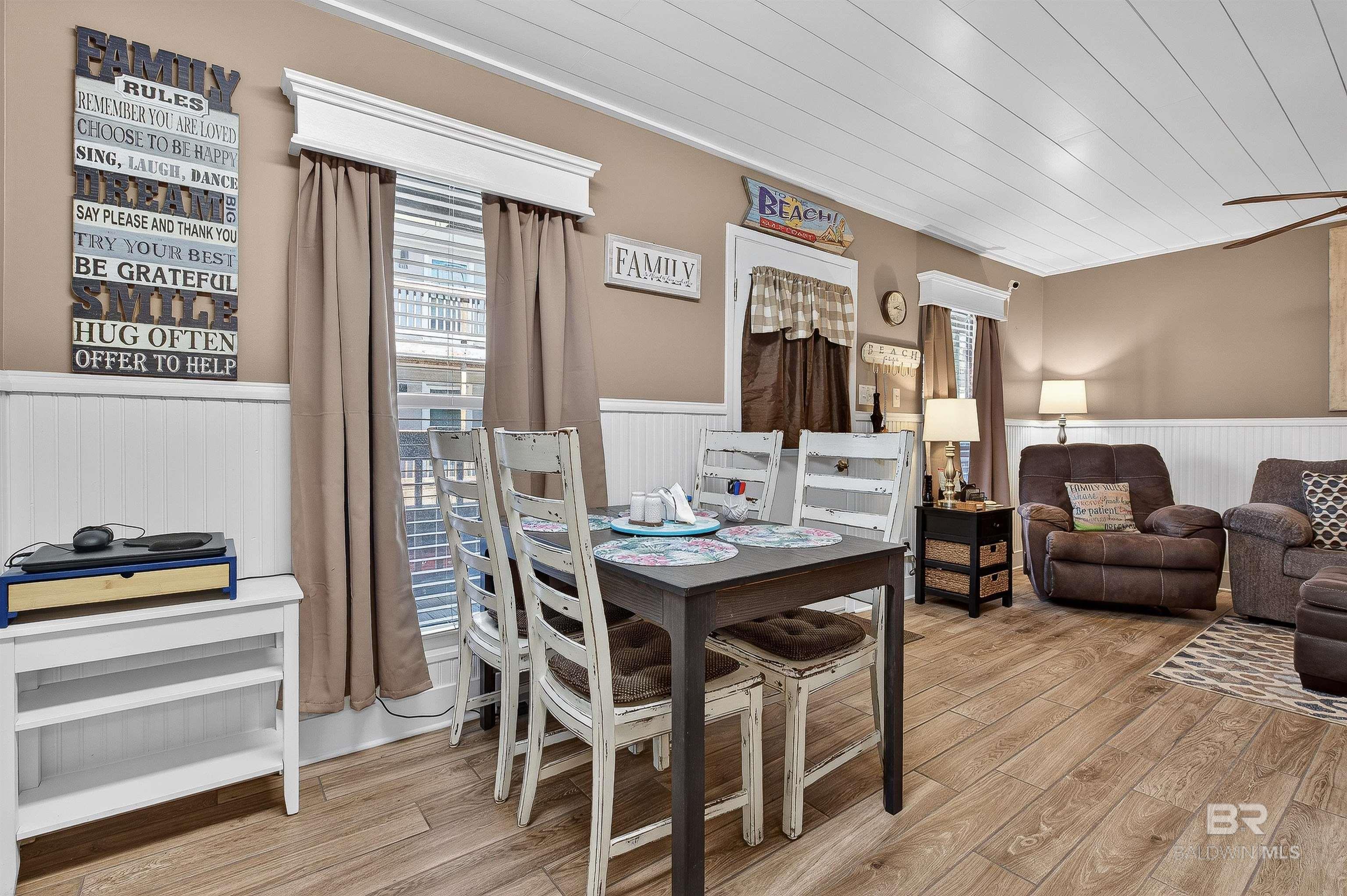 1125 W Beach Boulevard UNIT 201, Gulf Shores, AL, 36542