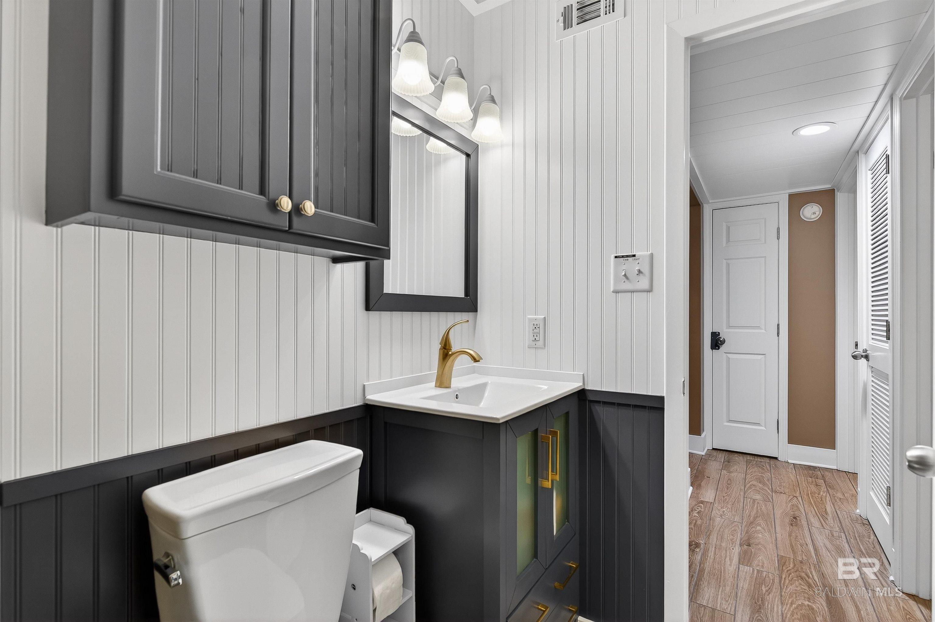 1125 W Beach Boulevard UNIT 201, Gulf Shores, AL, 36542