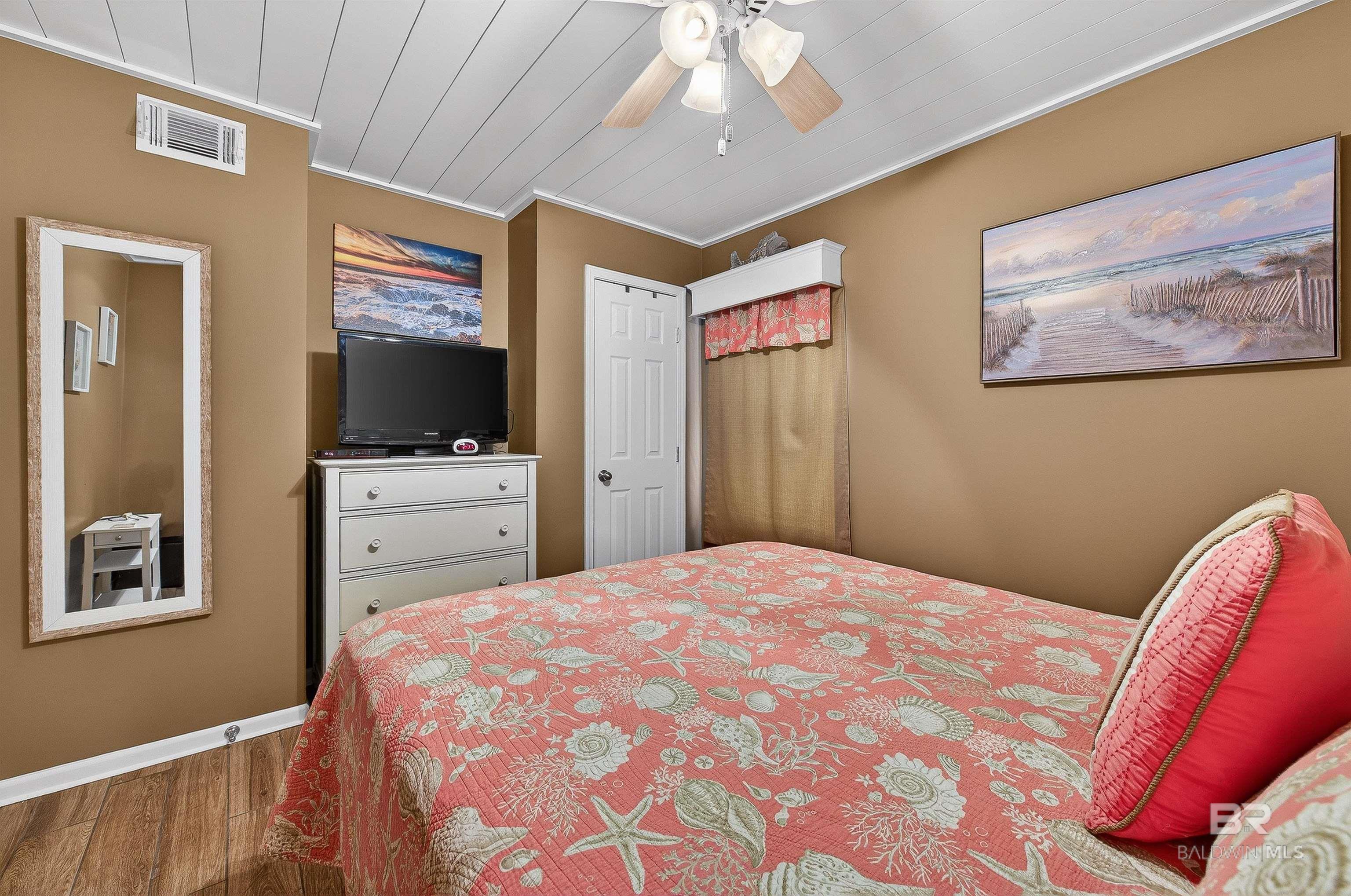 1125 W Beach Boulevard UNIT 201, Gulf Shores, AL, 36542