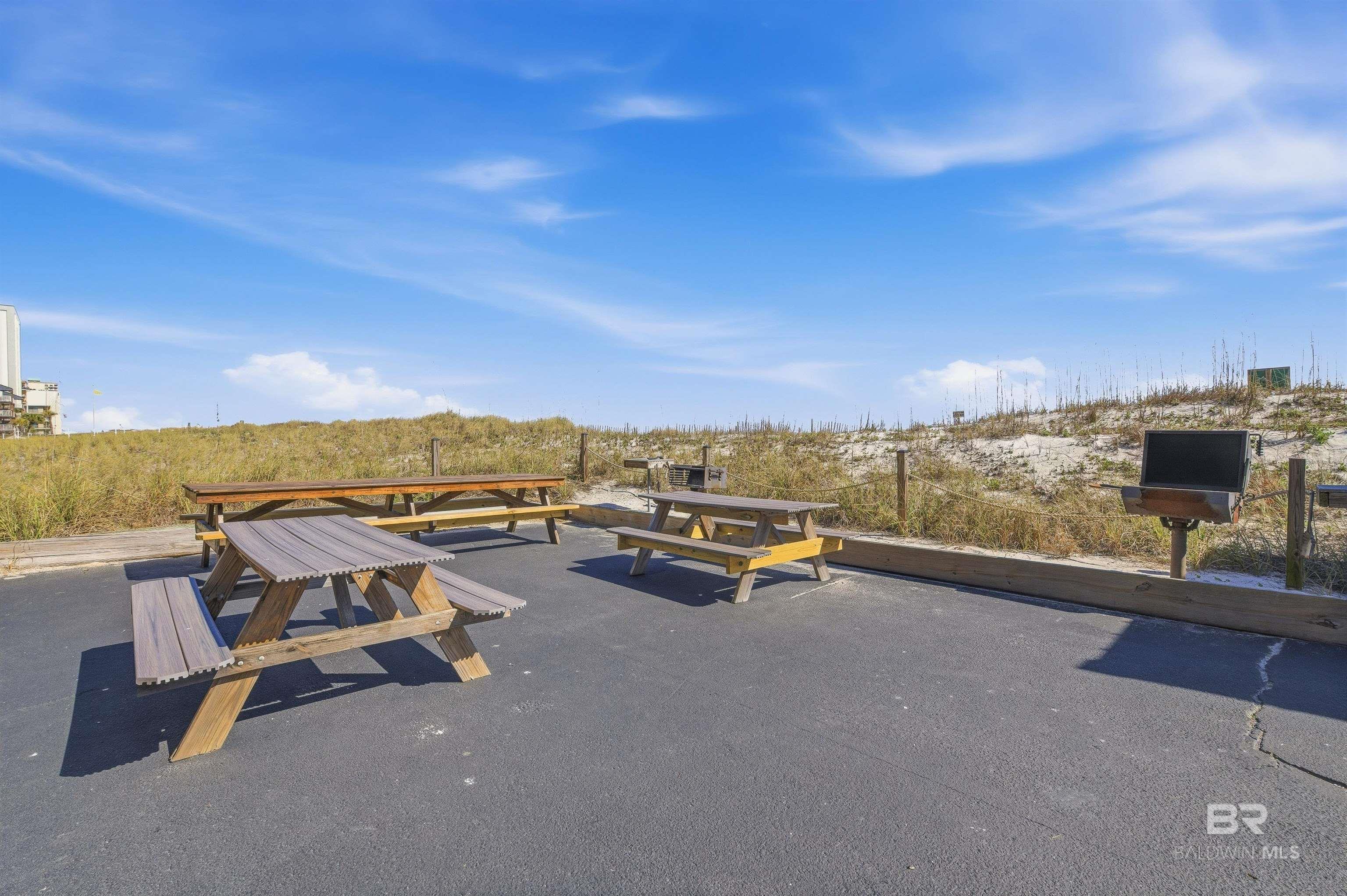 1125 W Beach Boulevard UNIT 201, Gulf Shores, AL, 36542