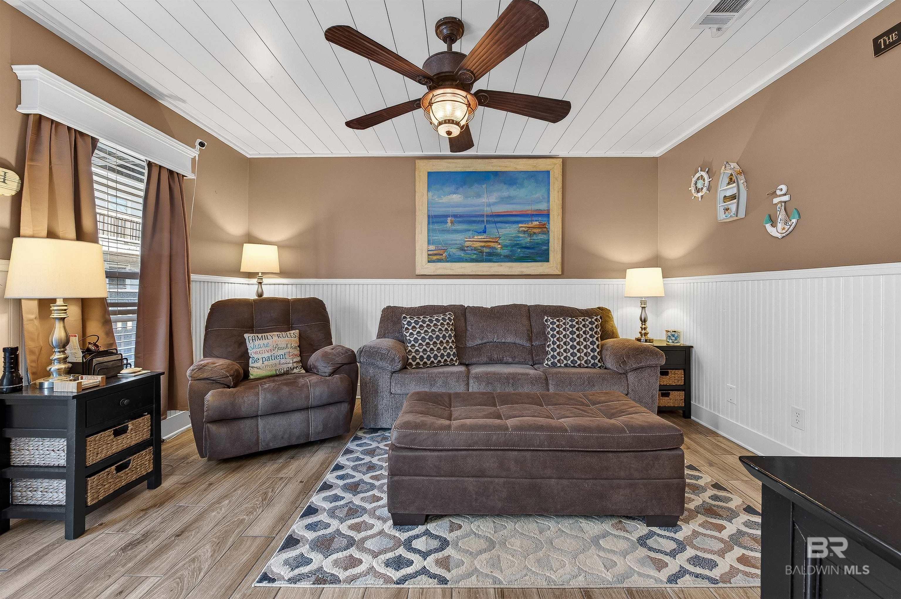 1125 W Beach Boulevard UNIT 201, Gulf Shores, AL, 36542