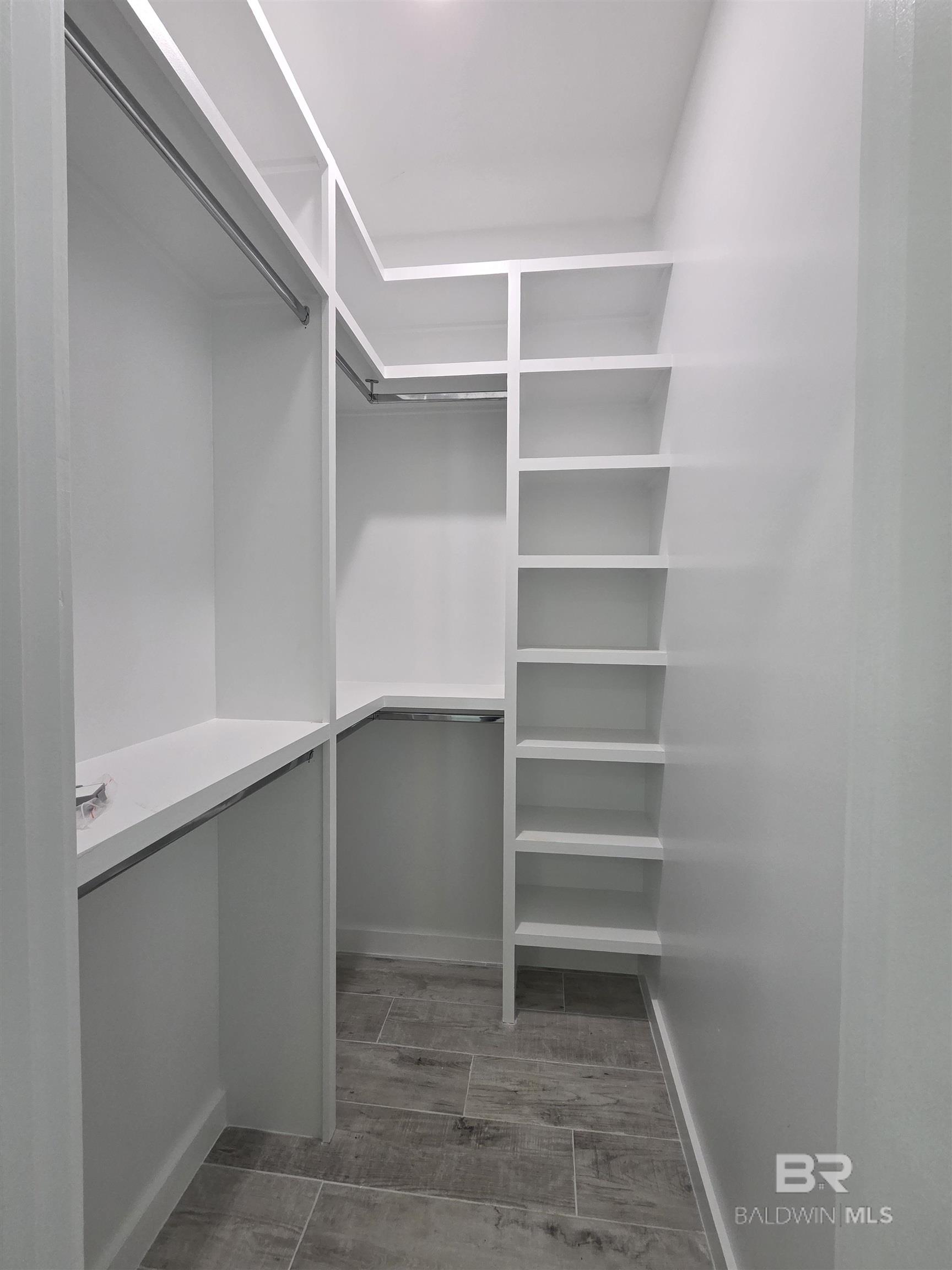 https://zimg.paragon.ice.com/ParagonImages/Property/PG/BCAR/393971/22/0/0/ae0a0c951c5941550f0eadb8eaa04caa/7/1a5df07e4d40036b618bbd01d72e50d4/393971-4095d38e-350e-419a-8a9d-c5243ac721da.JPG