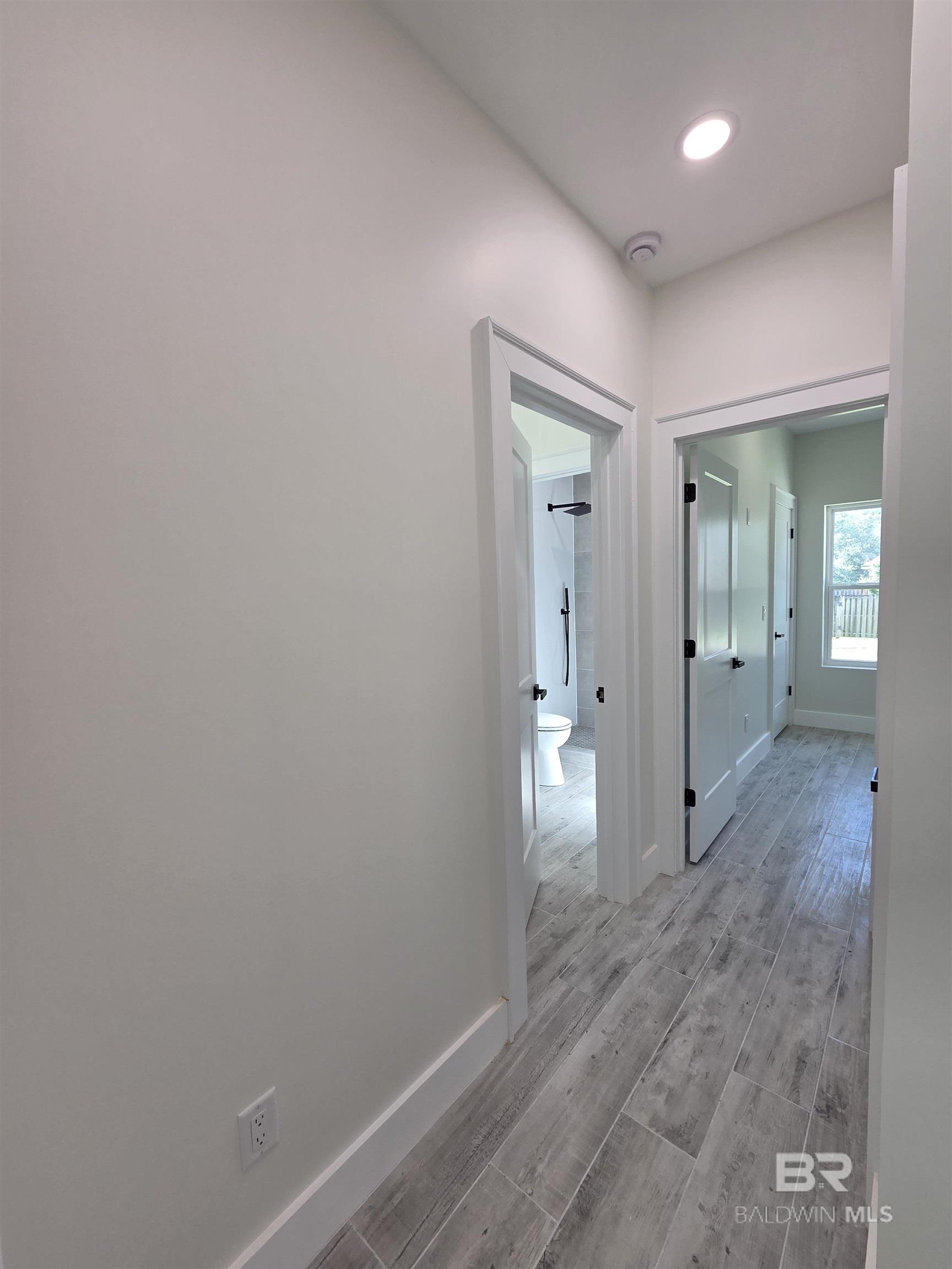 https://zimg.paragon.ice.com/ParagonImages/Property/PG/BCAR/393971/24/0/0/06b94cd7b60fa60be3a517ea1cf36ab4/7/1a5df07e4d40036b618bbd01d72e50d4/393971-f9dd481e-e979-4b42-9401-d508429f07ef.JPG