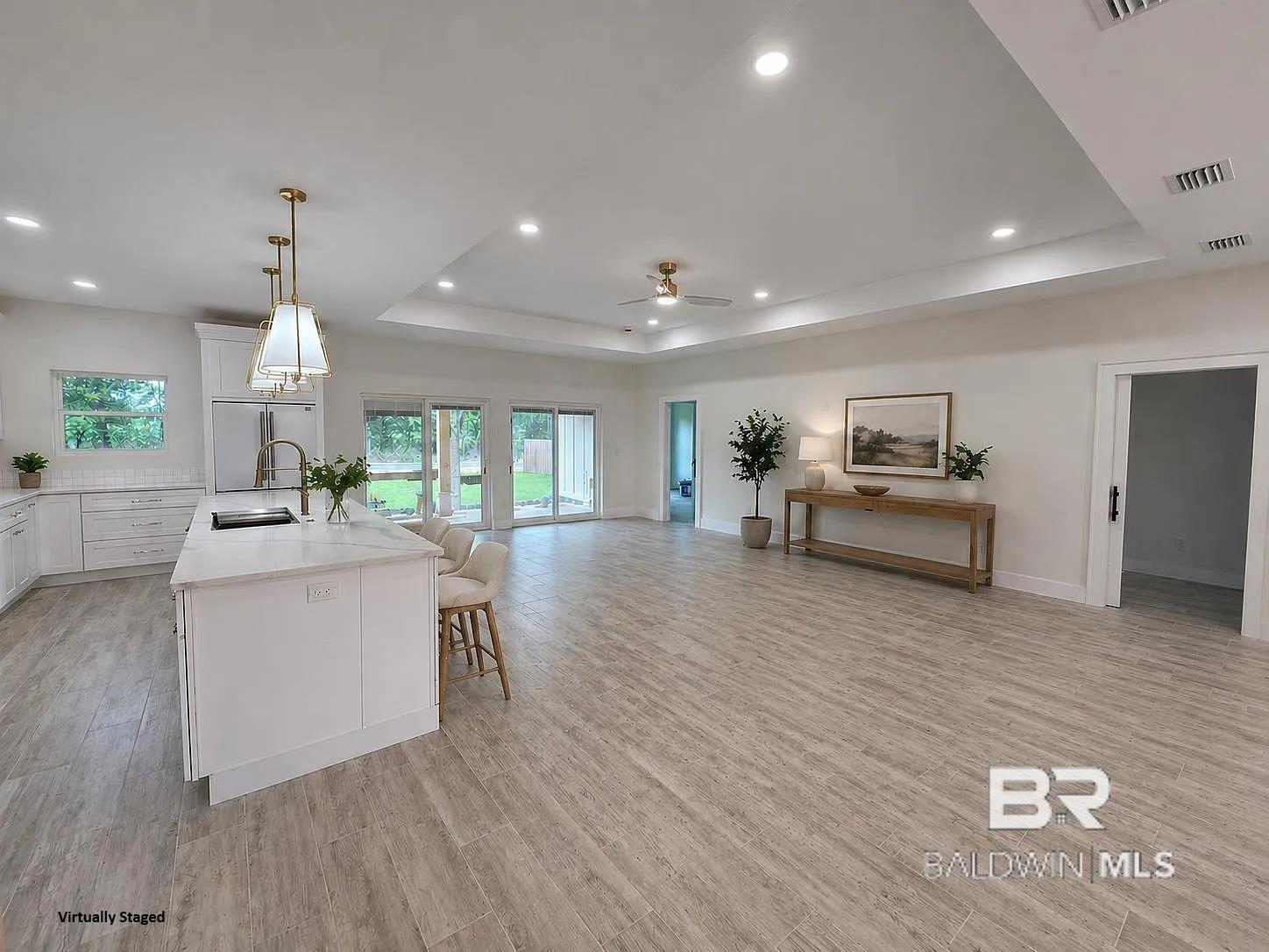 https://zimg.paragon.ice.com/ParagonImages/Property/PG/BCAR/393971/8/0/0/5538600f39b02c3e8e0d64d2c052be5e/7/1a5df07e4d40036b618bbd01d72e50d4/393971-9b07b1df-8372-43ee-a798-2c0d8bf6af4a.JPG