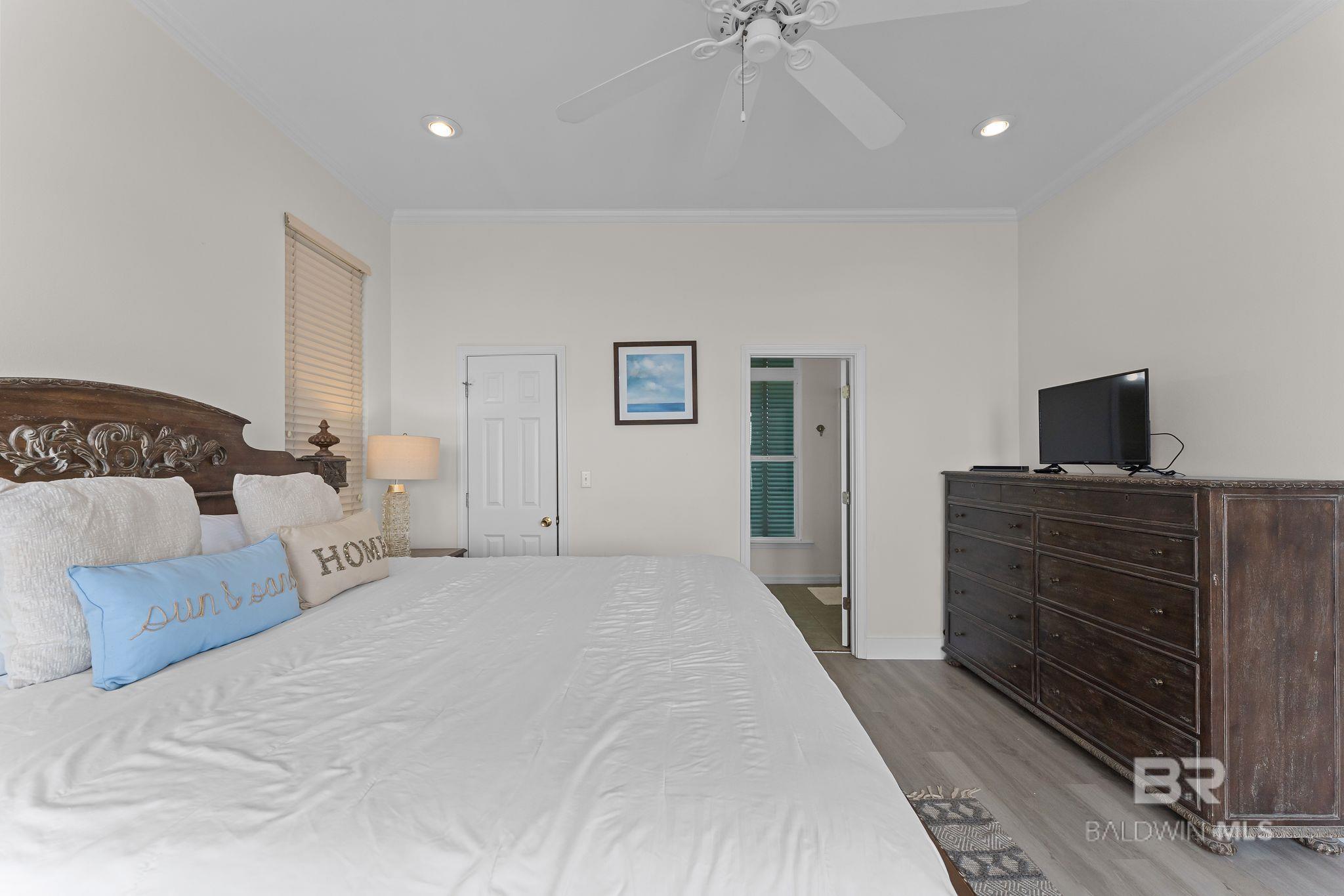 8888 Dolphin Lane, Gulf Shores, AL, 36542