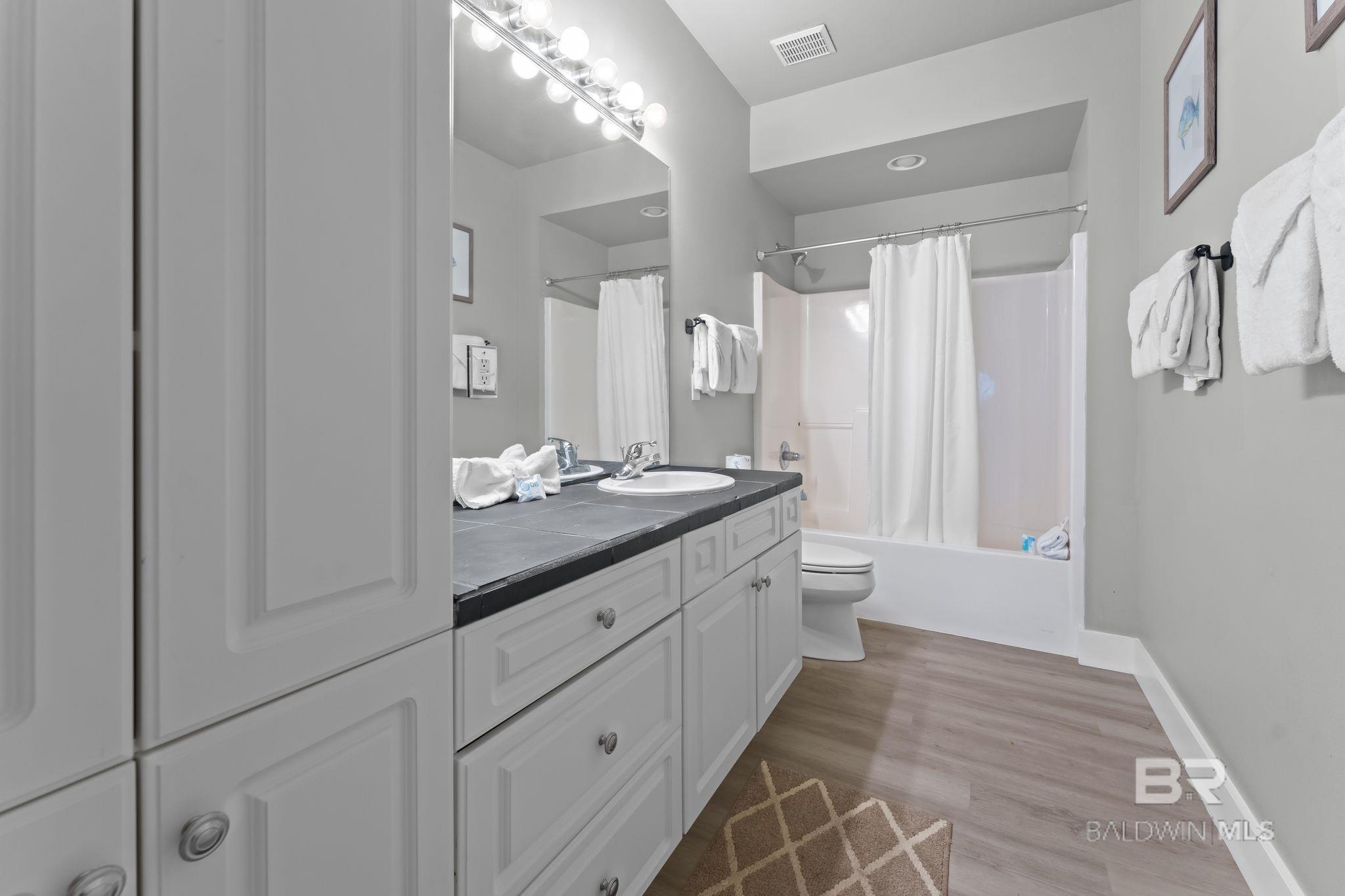 8888 Dolphin Lane, Gulf Shores, AL, 36542