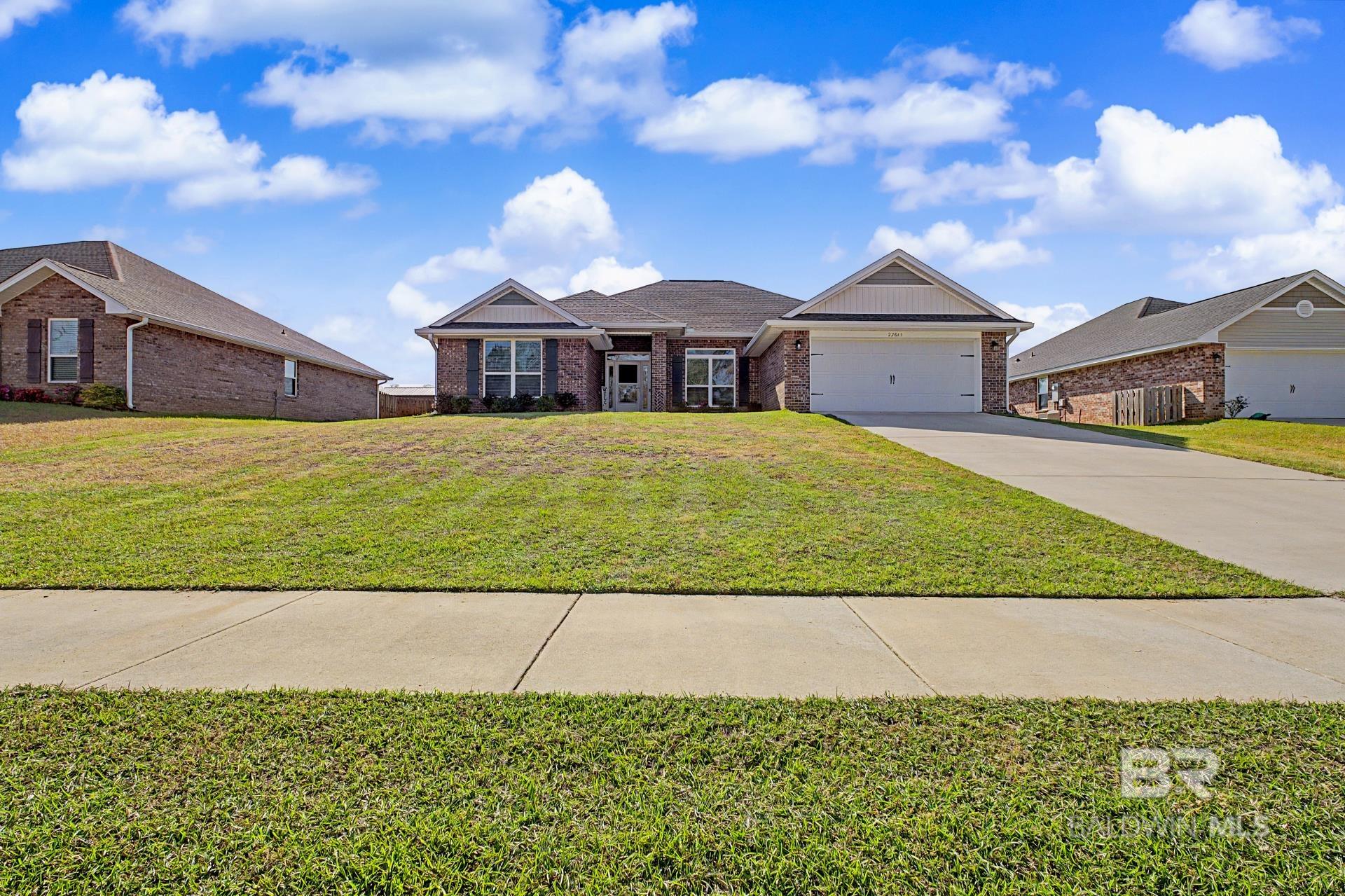 22849 Ridgewood Drive