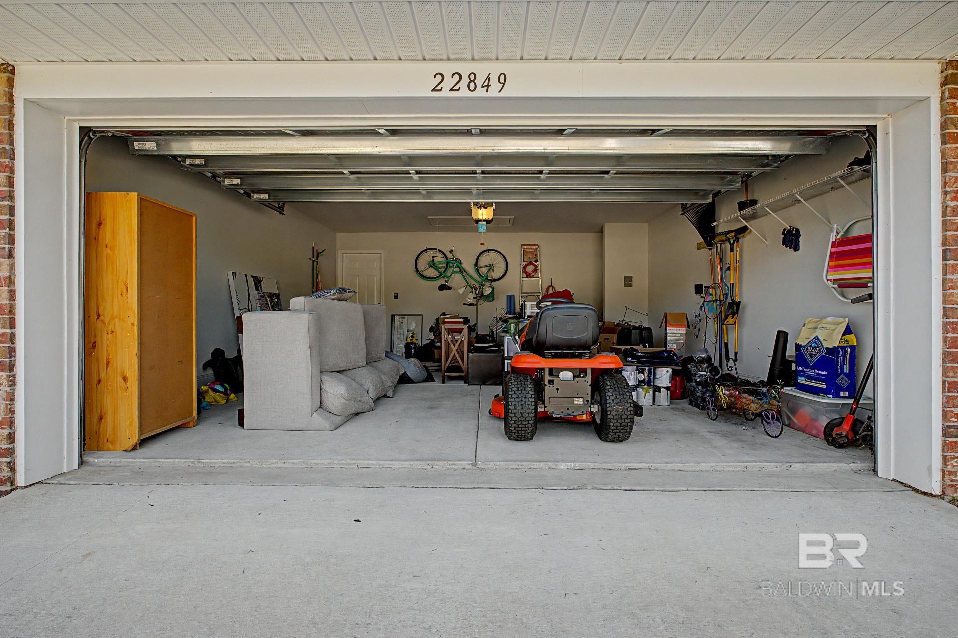 22849 Ridgewood Drive, Robertsdale, AL, 36567