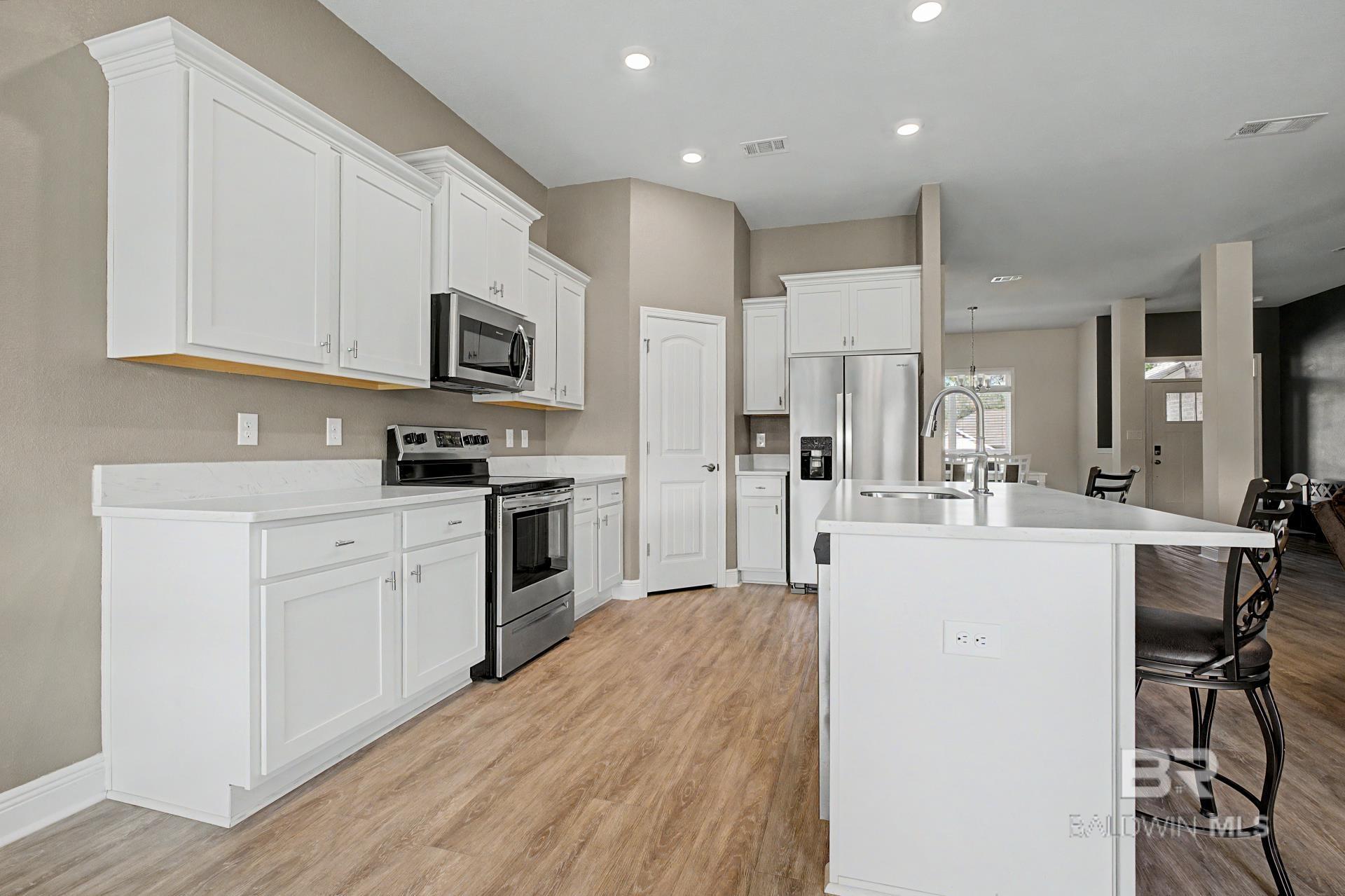 22849 Ridgewood Drive, Robertsdale, AL, 36567