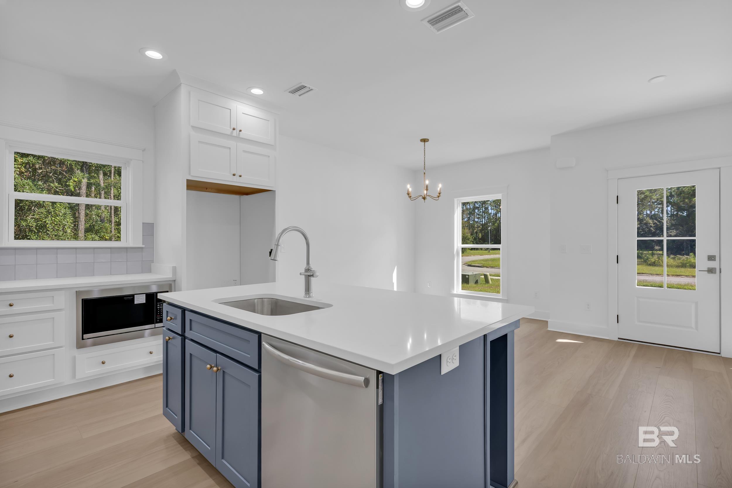 662 Oleander Street, Gulf Shores, AL, 36542