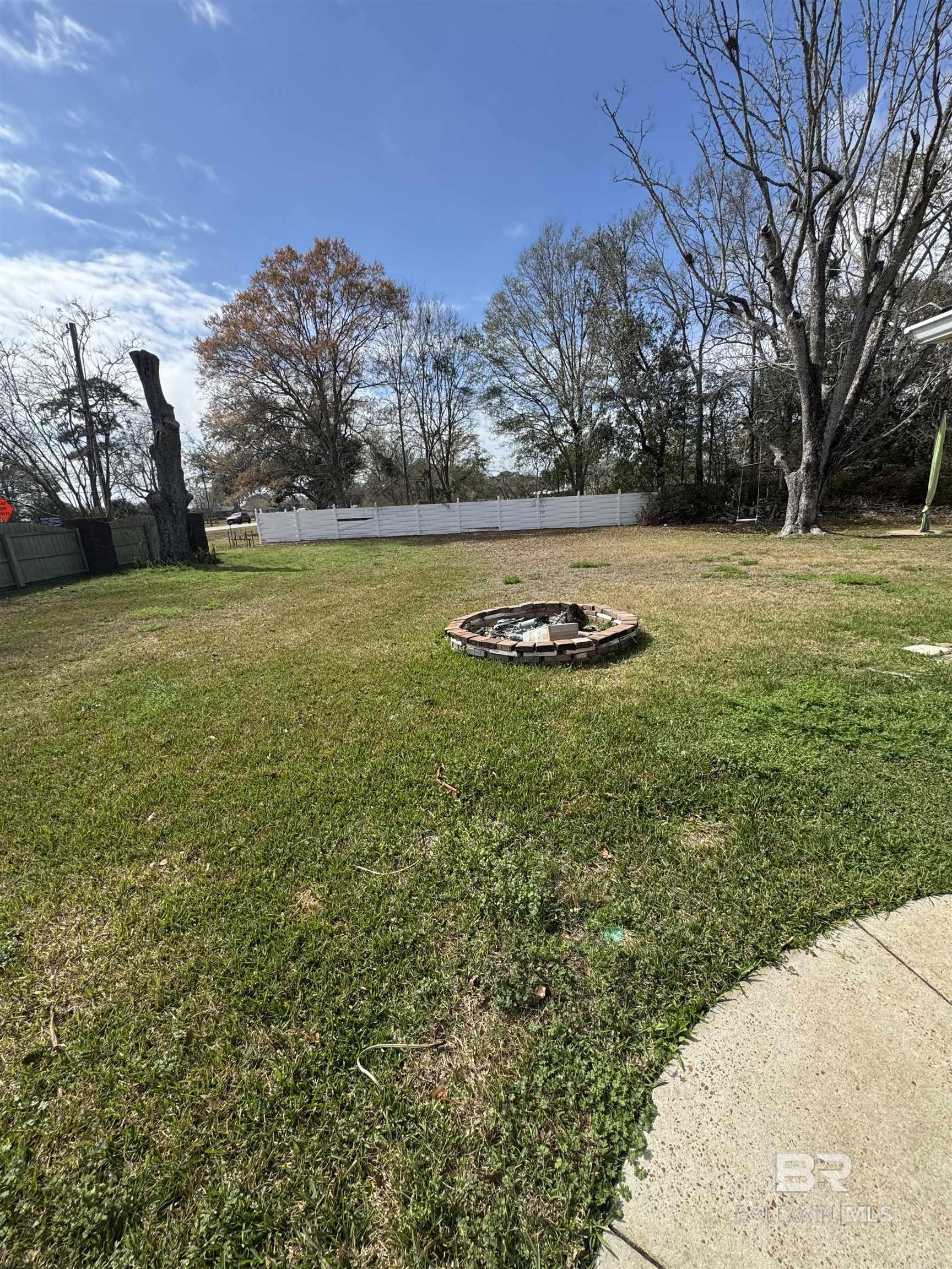 https://zimg.paragon.ice.com/ParagonImages/Property/PG/BCAR/394026/41/0/0/1716d04b9d763c1becb236f21c08b4c5/7/d37c2ae5af9c4394ee84d2a4eca0e8a6/394026-10be1326-2523-4a02-a98e-2d5b0ccfc5d3.JPG