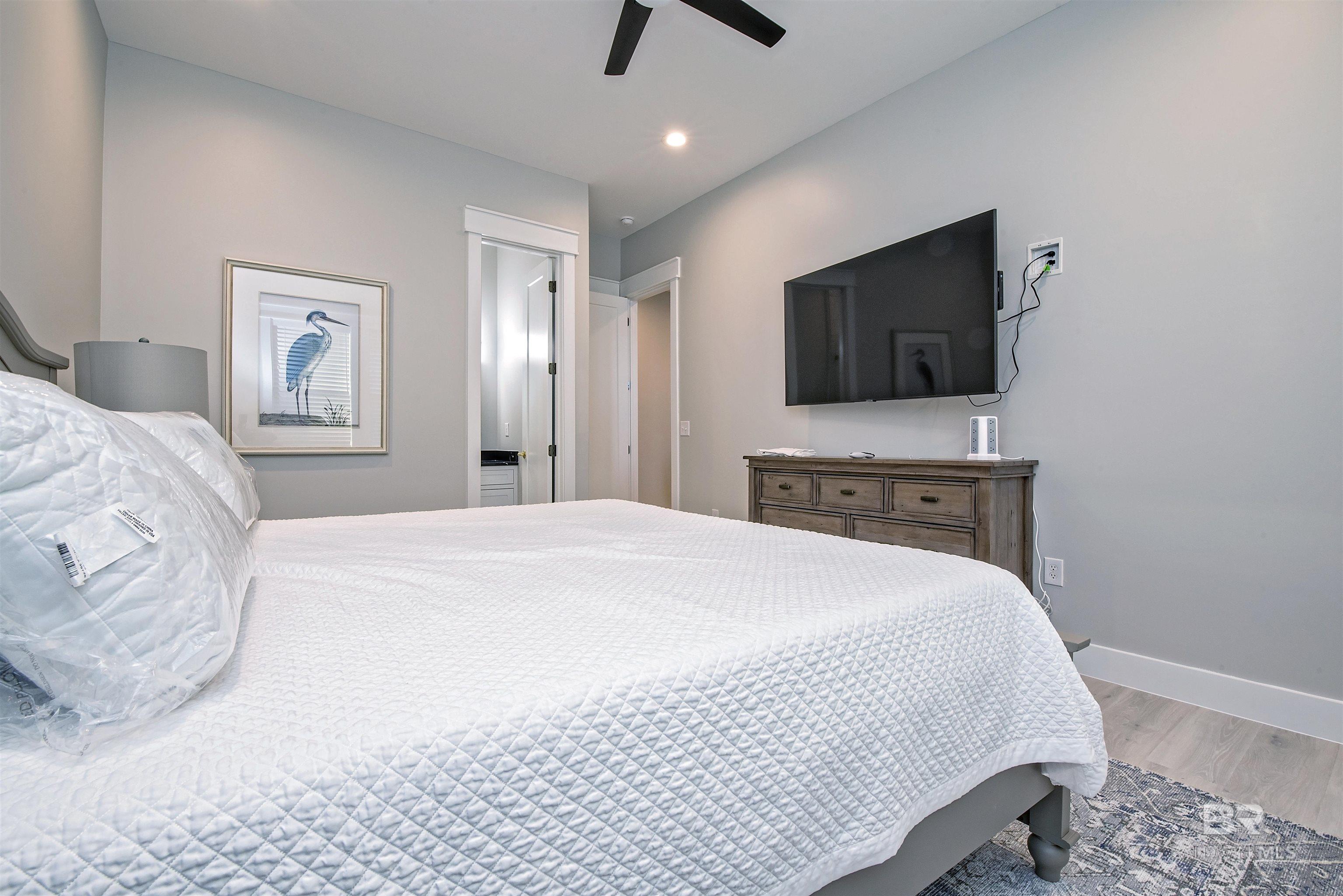 11102 Mobile Street, Gulf Shores, AL, 36542