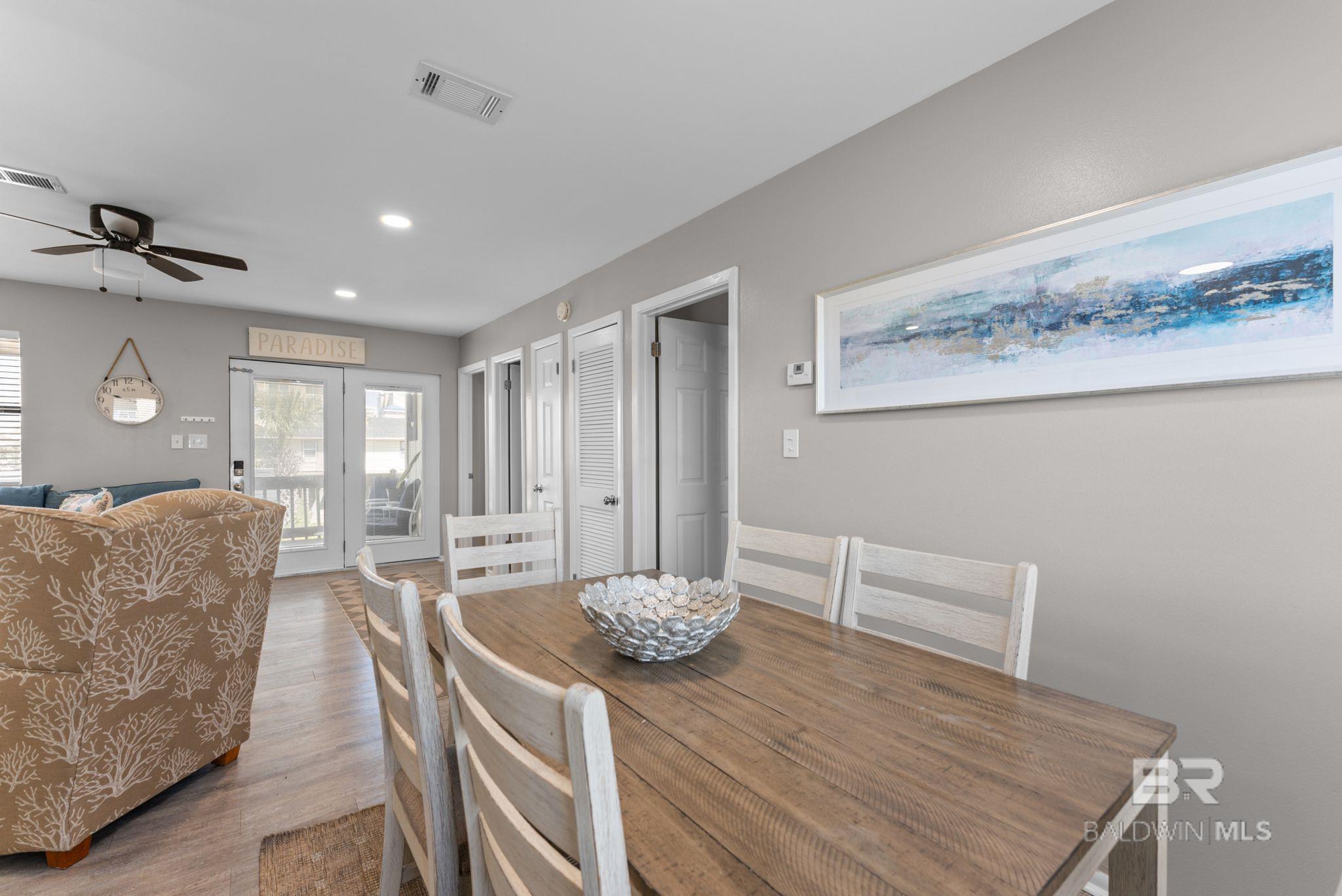 https://zimg.paragon.ice.com/ParagonImages/Property/PG/BCAR/394049/20/0/0/44b3f1e60d5faa824007372d523857a6/7/ac6c5f39505fdac78c8e1f50ad0800e6/394049-b3537540-4f8f-46b1-b4bf-76a00fe21f62.JPG