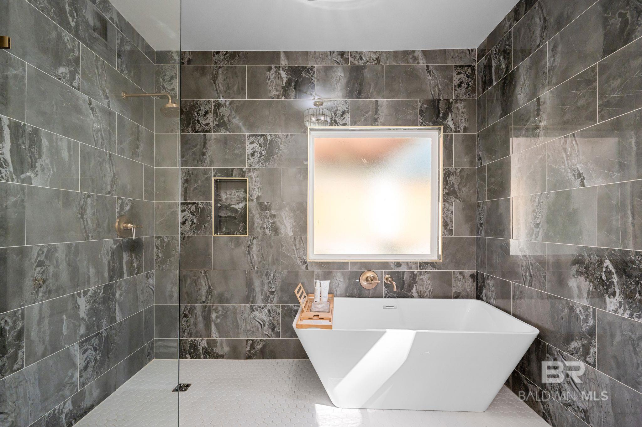 300 Volanta Avenue, Fairhope, AL, 36532