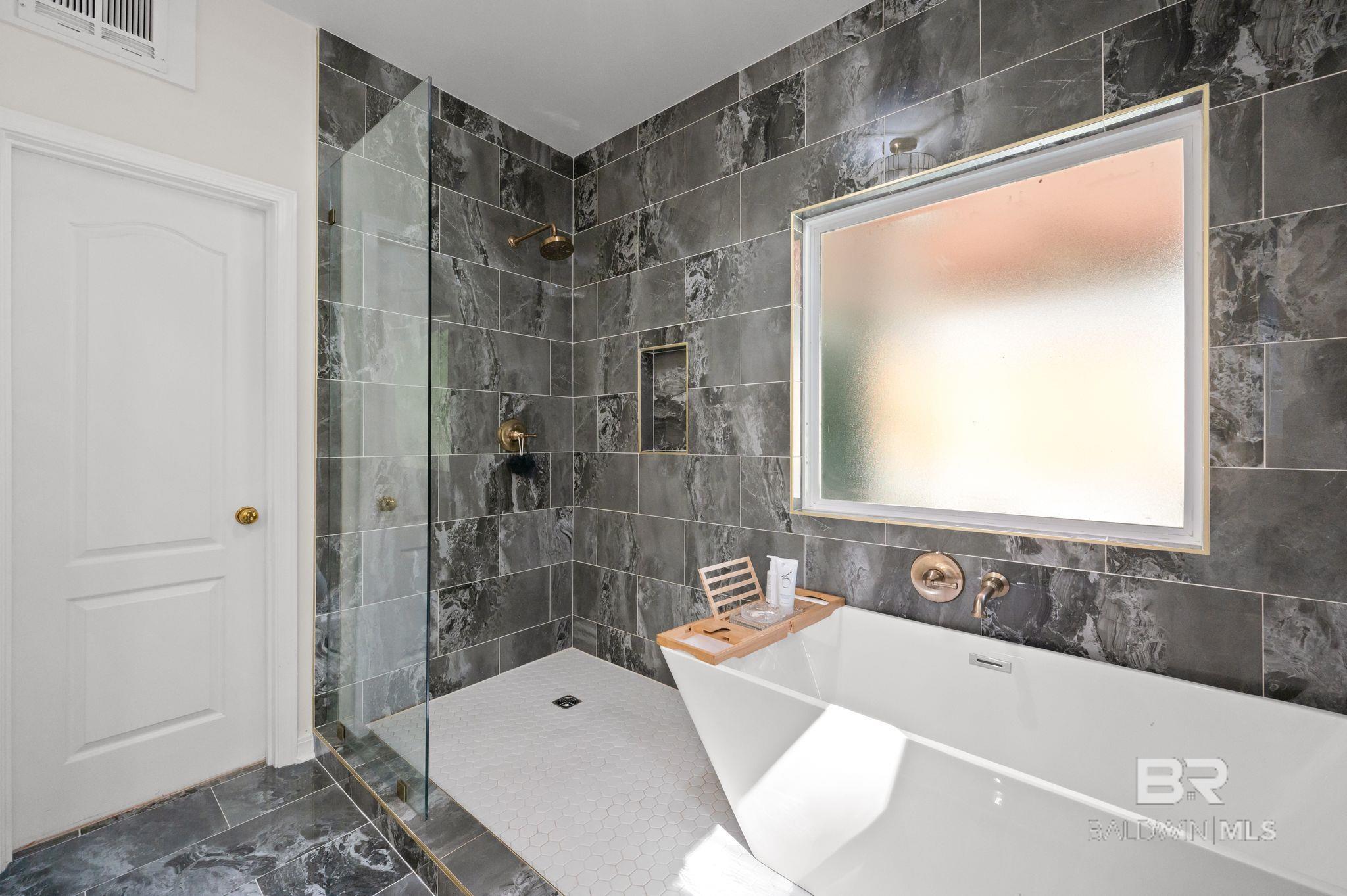 300 Volanta Avenue, Fairhope, AL, 36532