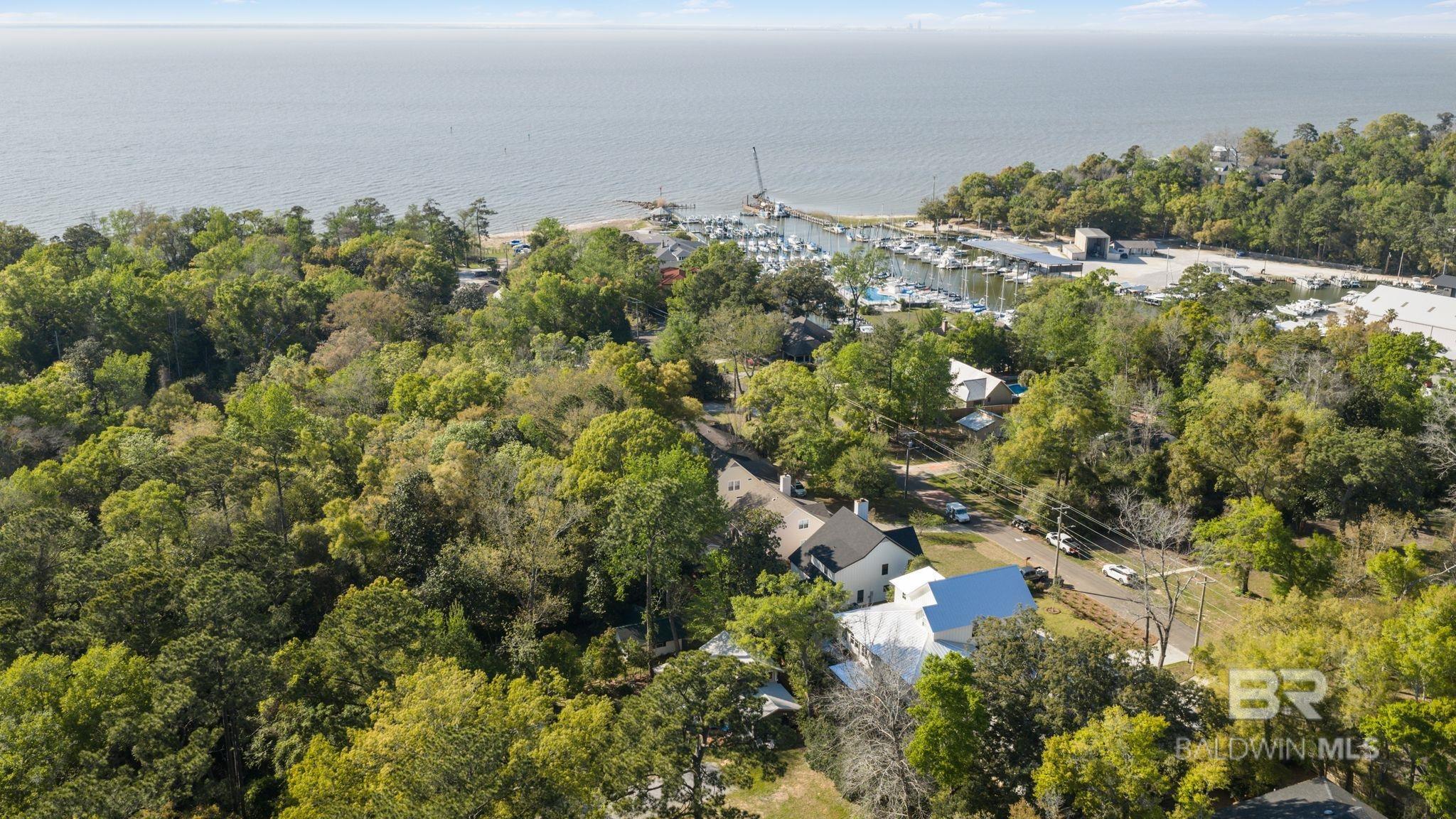 300 Volanta Avenue, Fairhope, AL, 36532