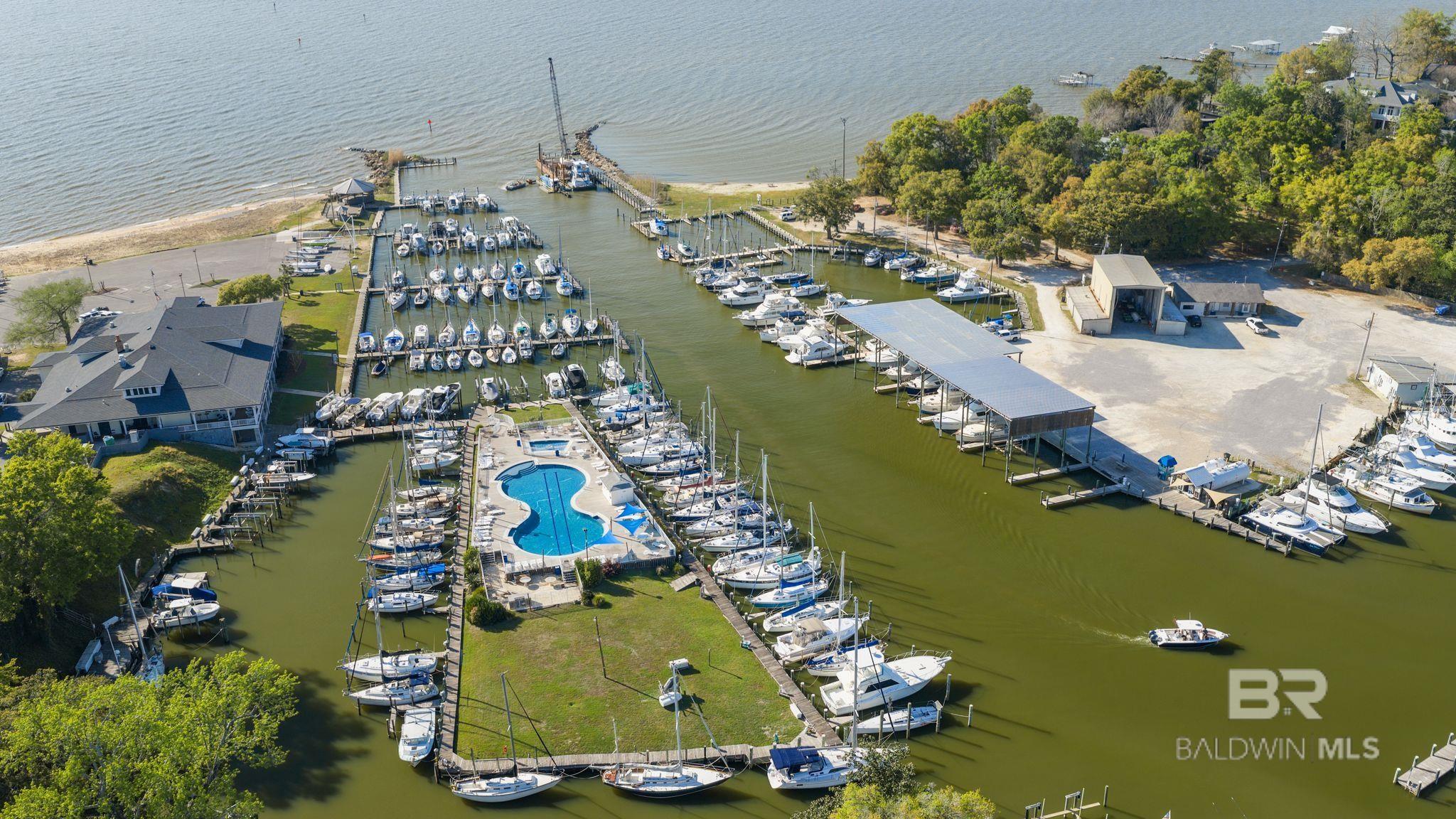 300 Volanta Avenue, Fairhope, AL, 36532