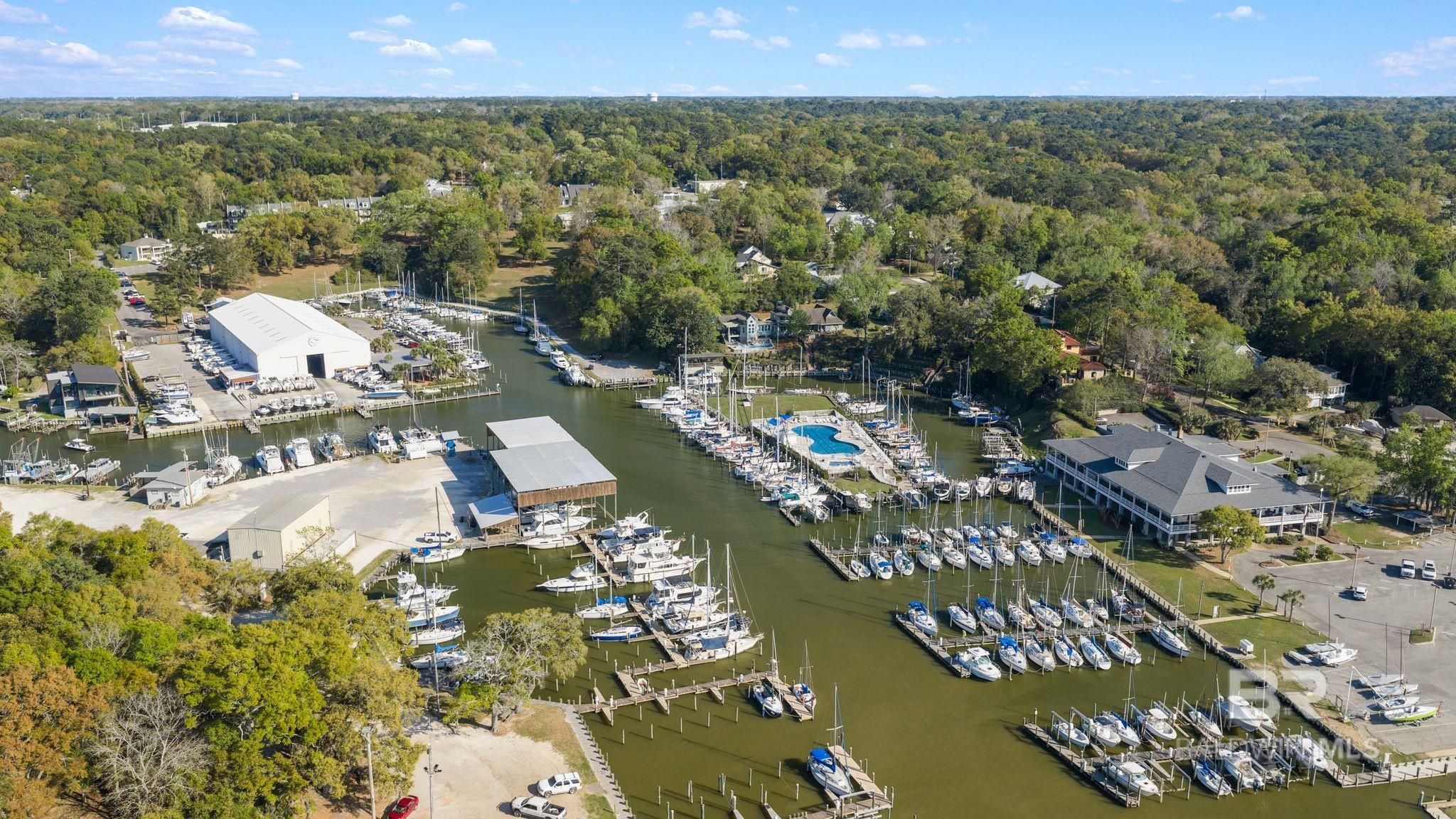 300 Volanta Avenue, Fairhope, AL, 36532