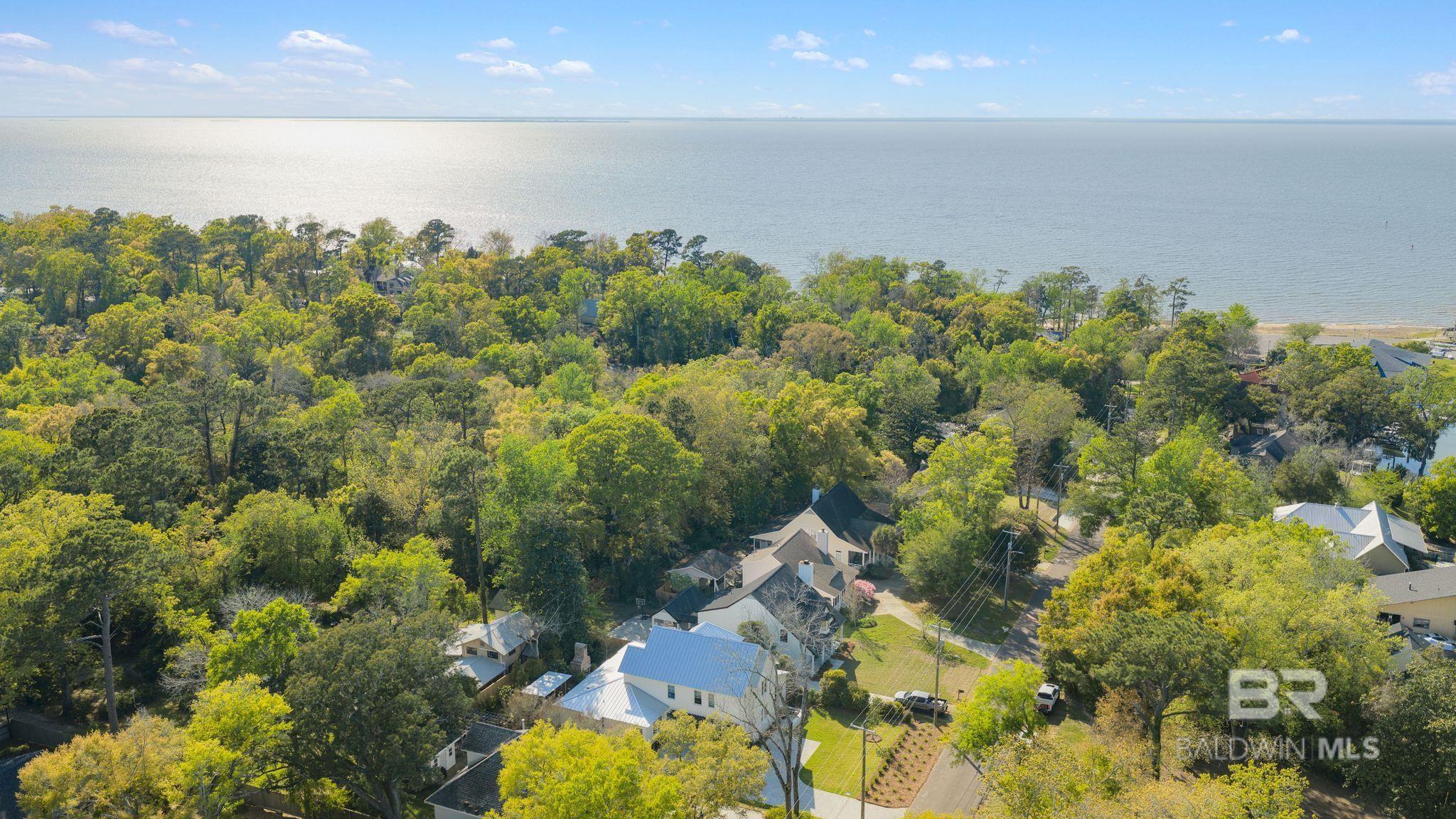 300 Volanta Avenue, Fairhope, AL, 36532