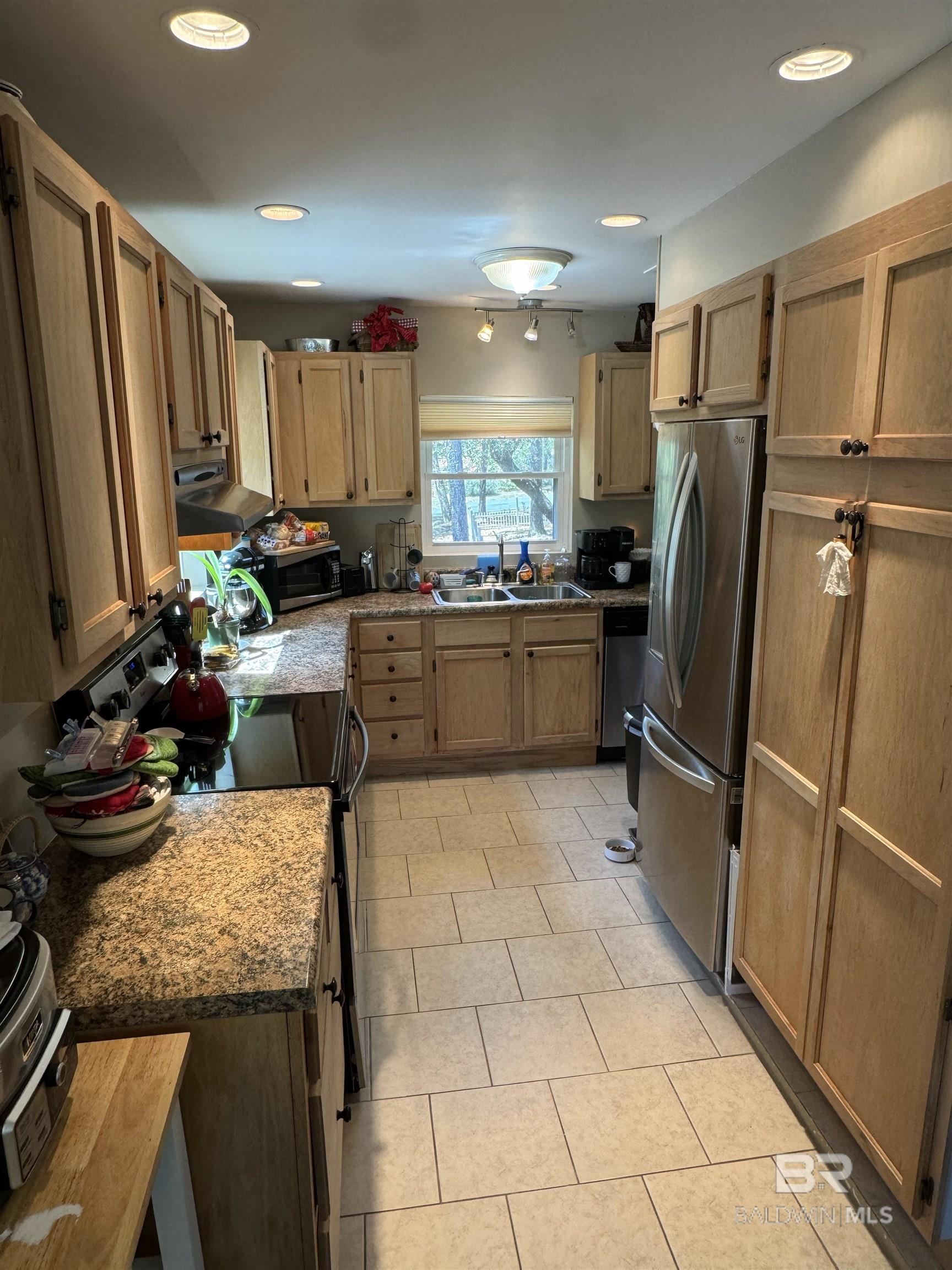 2581 Spanish Cove Drive, Lillian, AL, 36549