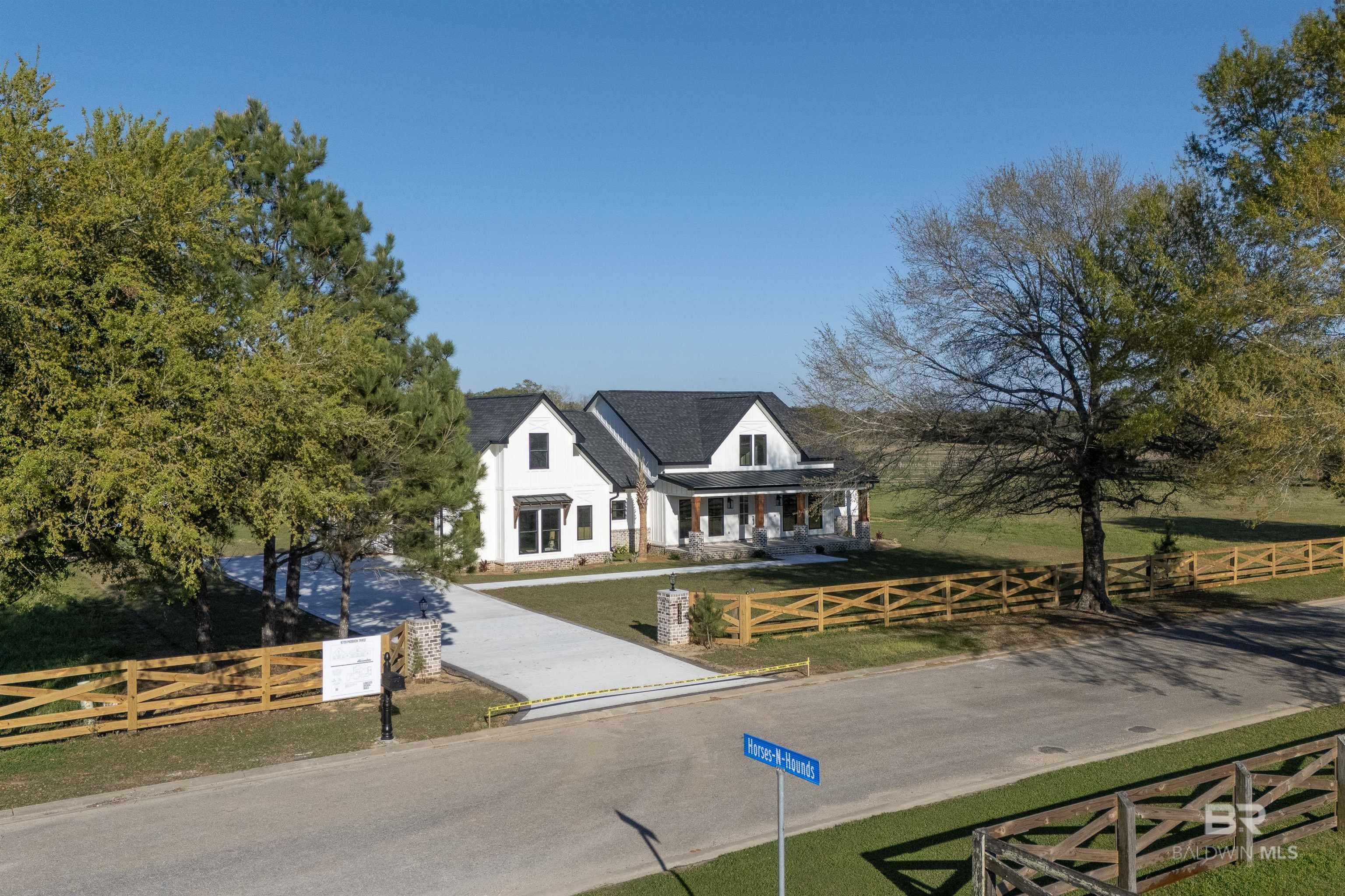 9720 Paddock Trace Drive, Foley, AL, 36535-5743