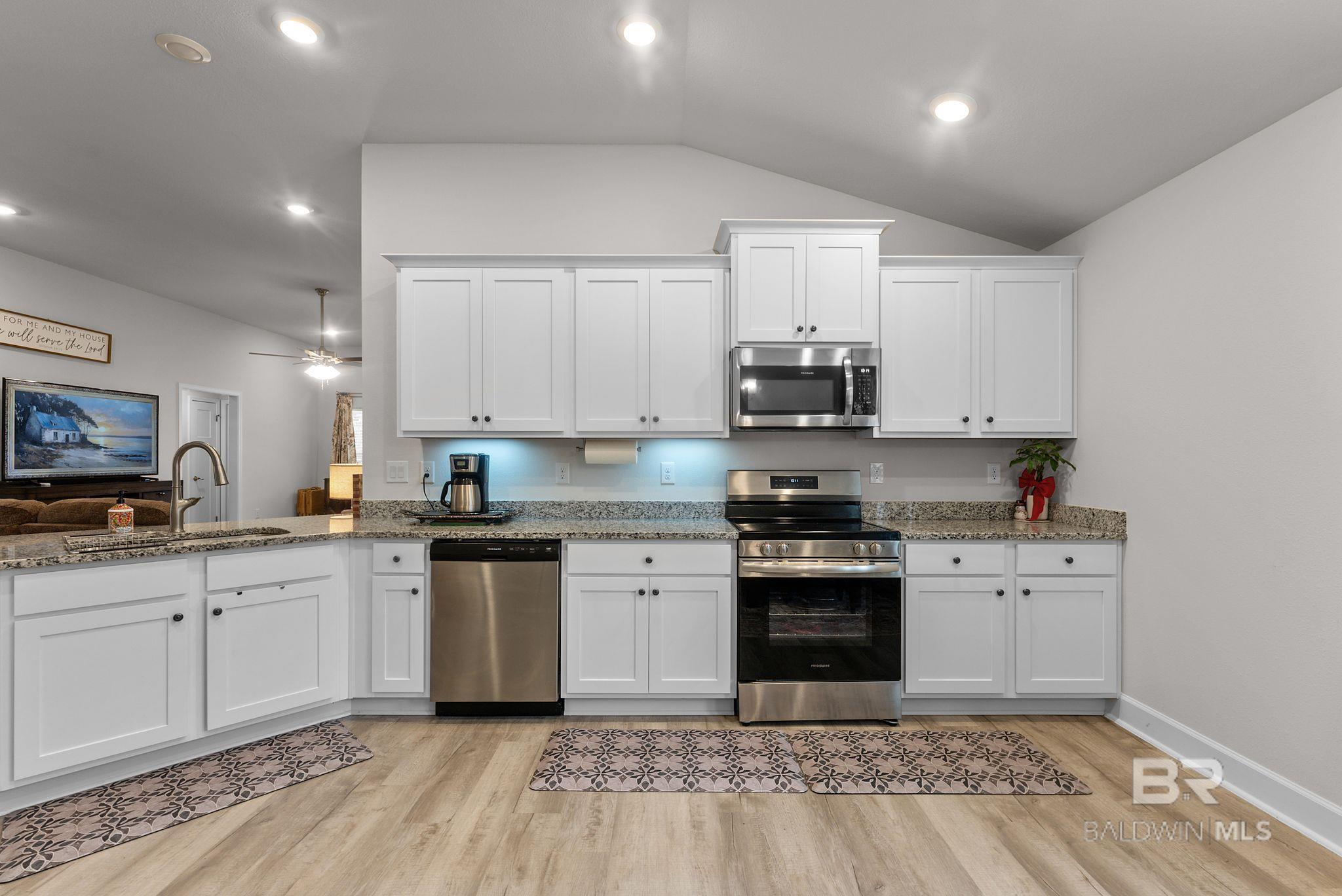 692 Mayflower Drive, Foley, AL, 36535