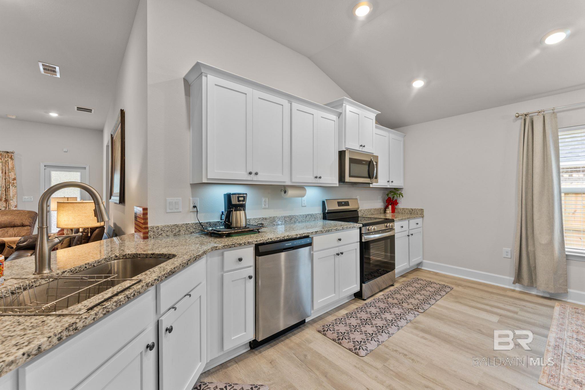 692 Mayflower Drive, Foley, AL, 36535