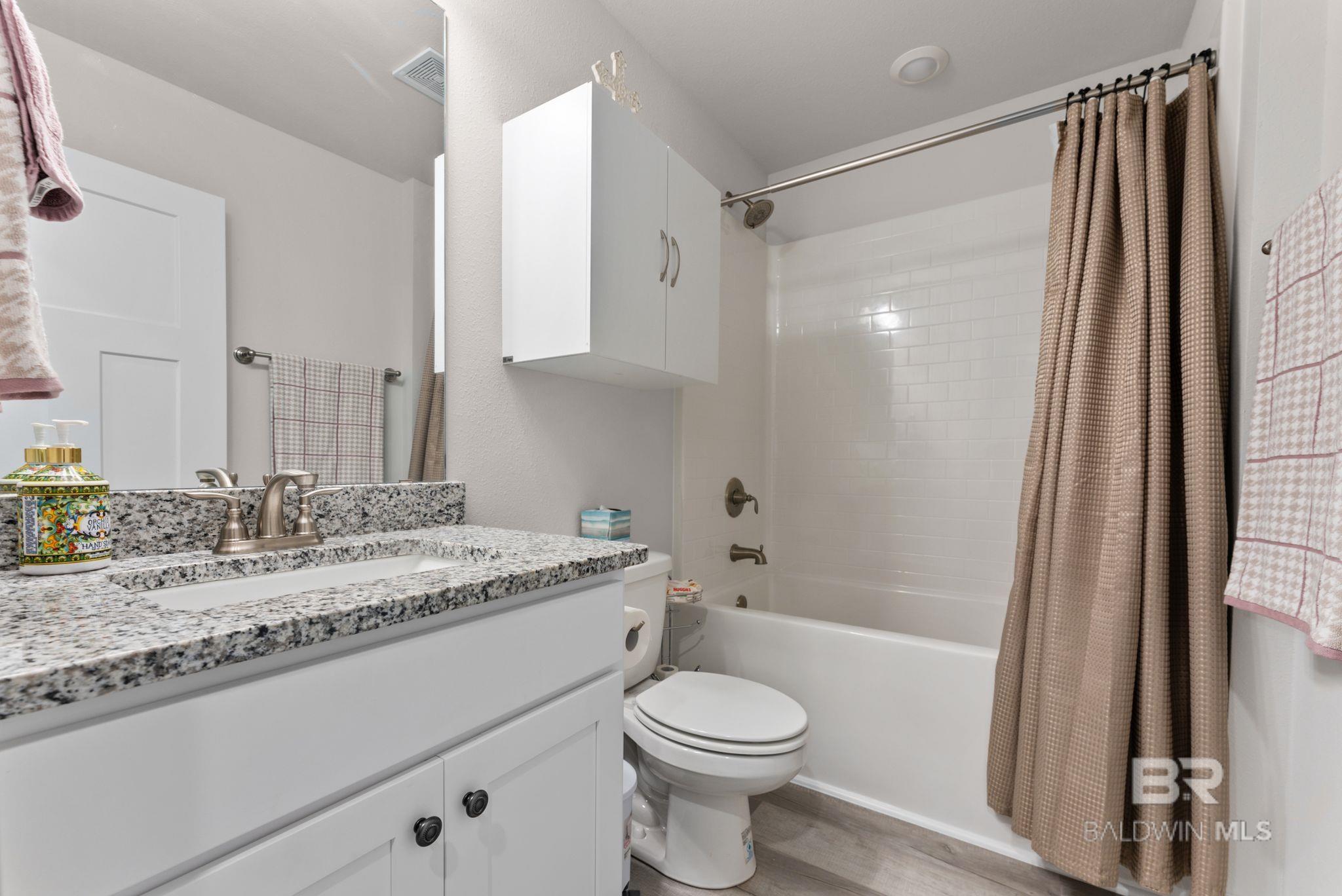 692 Mayflower Drive, Foley, AL, 36535