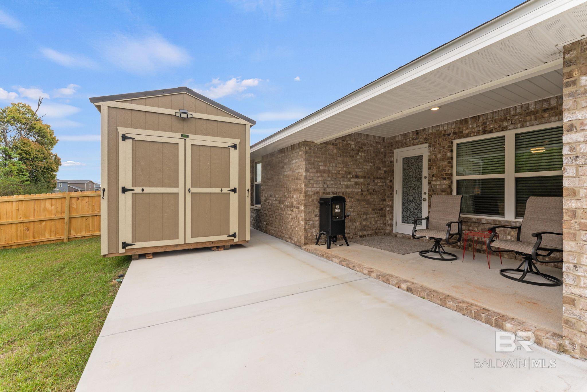 692 Mayflower Drive, Foley, AL, 36535