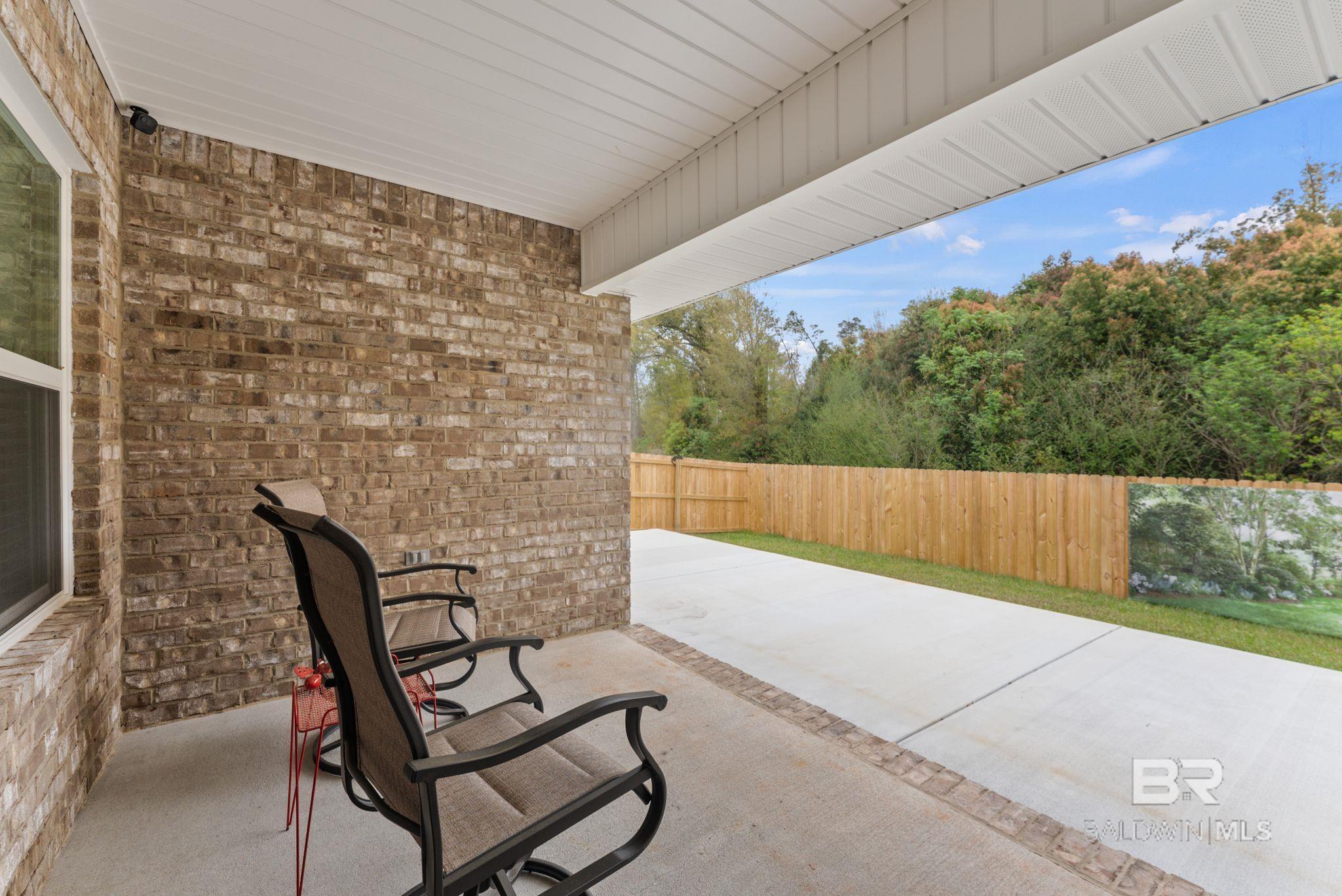 692 Mayflower Drive, Foley, AL, 36535