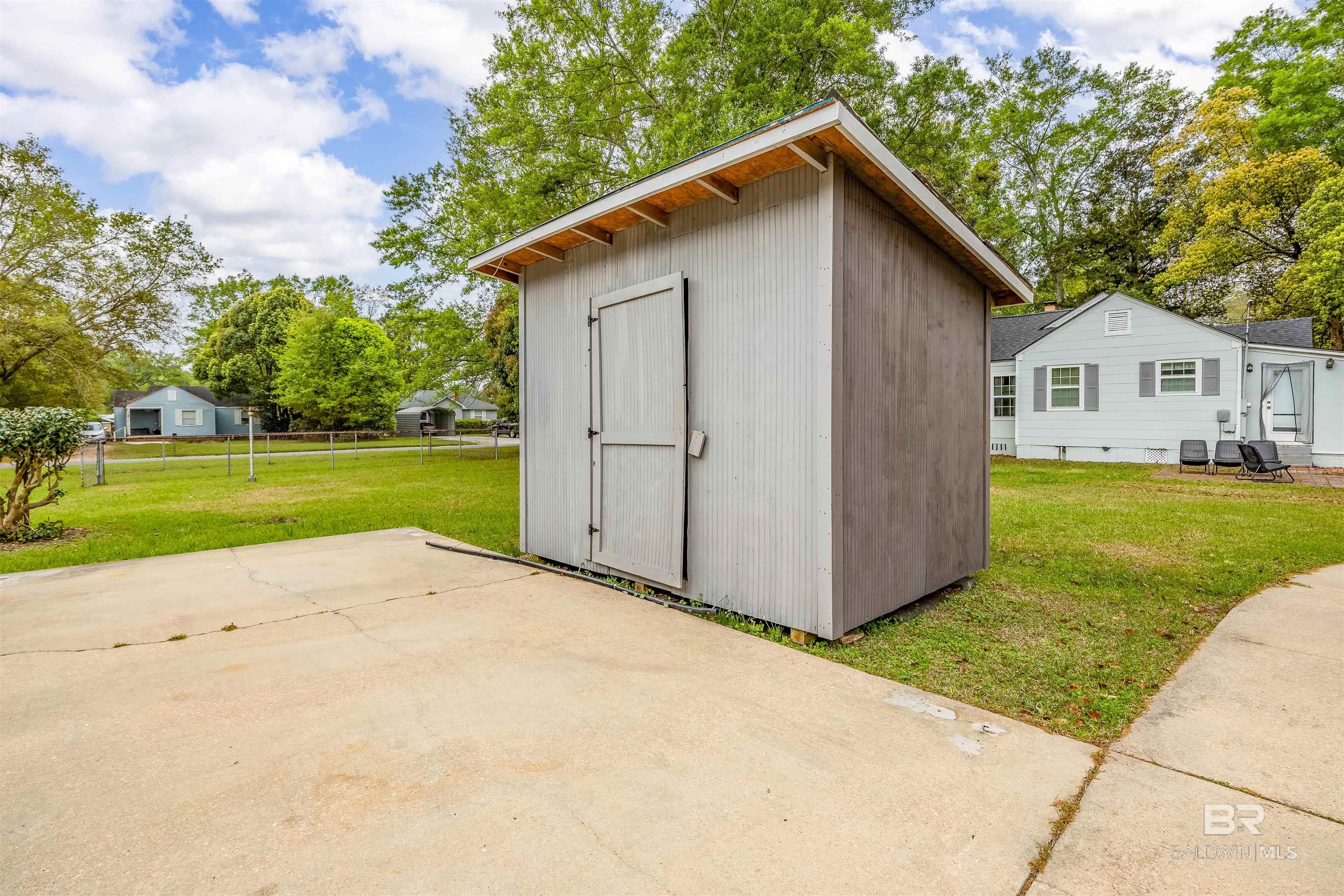 112 S Juniper Road, Foley, AL, 36535-2606