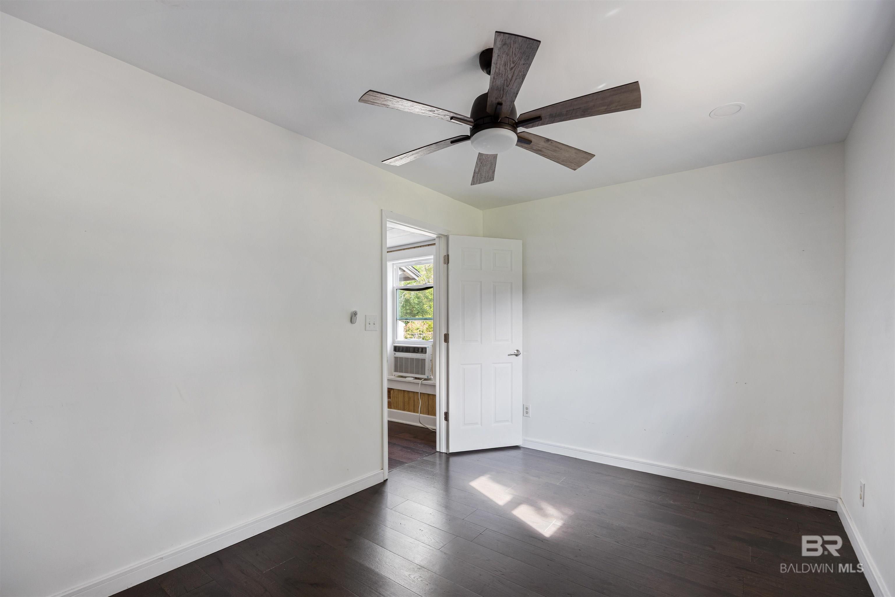 112 S Juniper Road, Foley, AL, 36535-2606