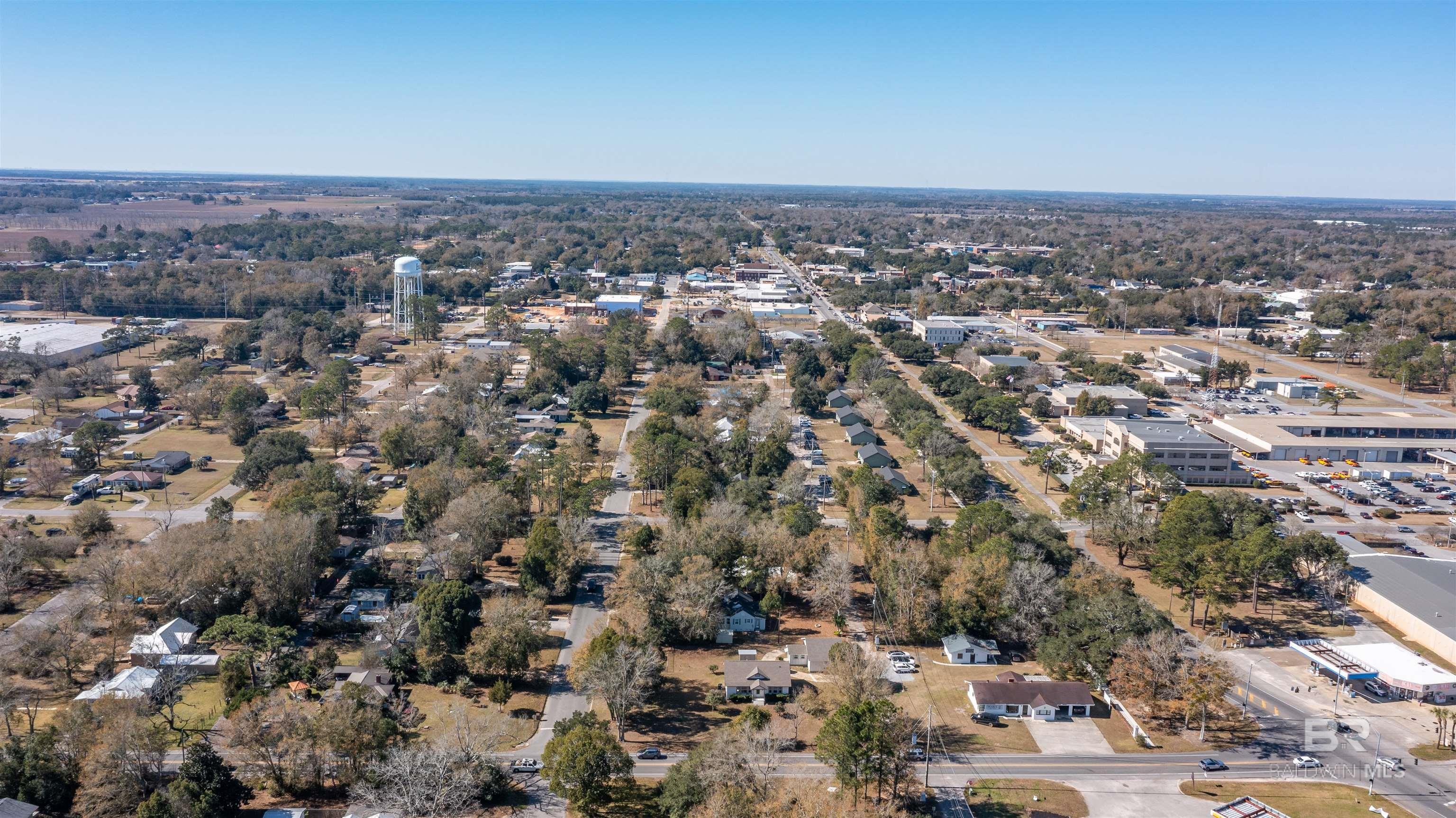 112 S Juniper Road, Foley, AL, 36535-2606