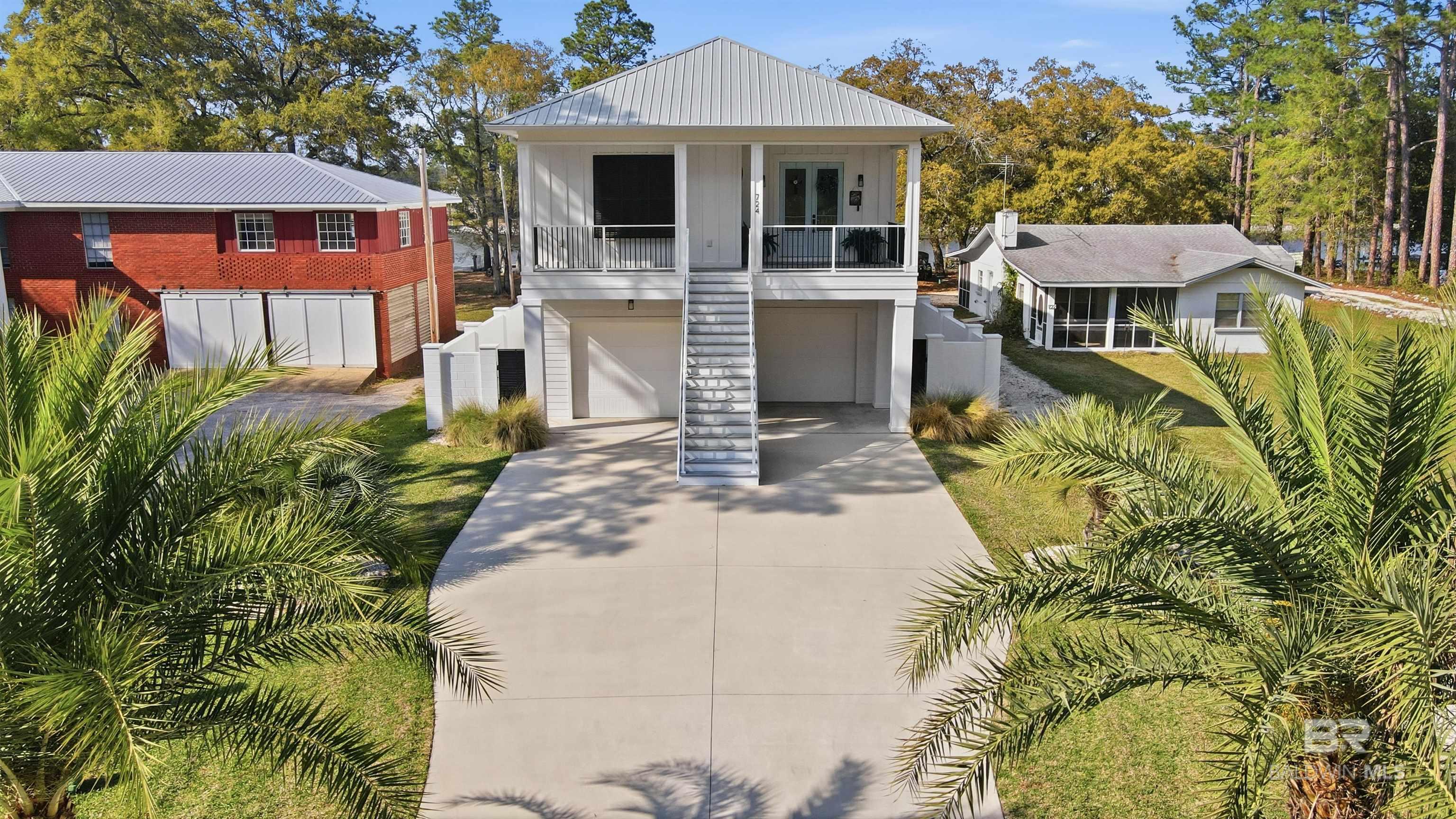 724 W Canal Drive, Gulf Shores, AL, 36542