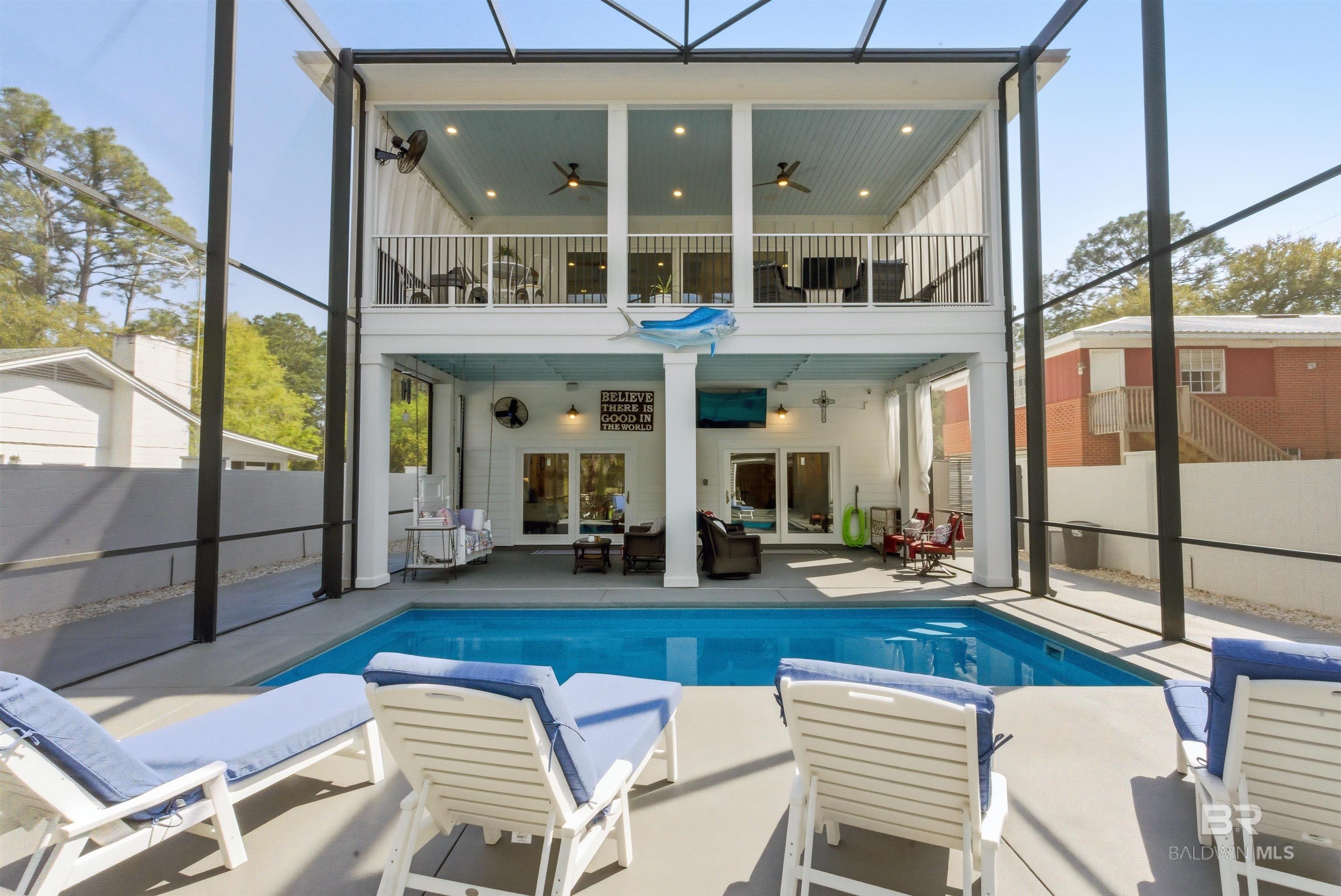 724 W Canal Drive, Gulf Shores, AL, 36542