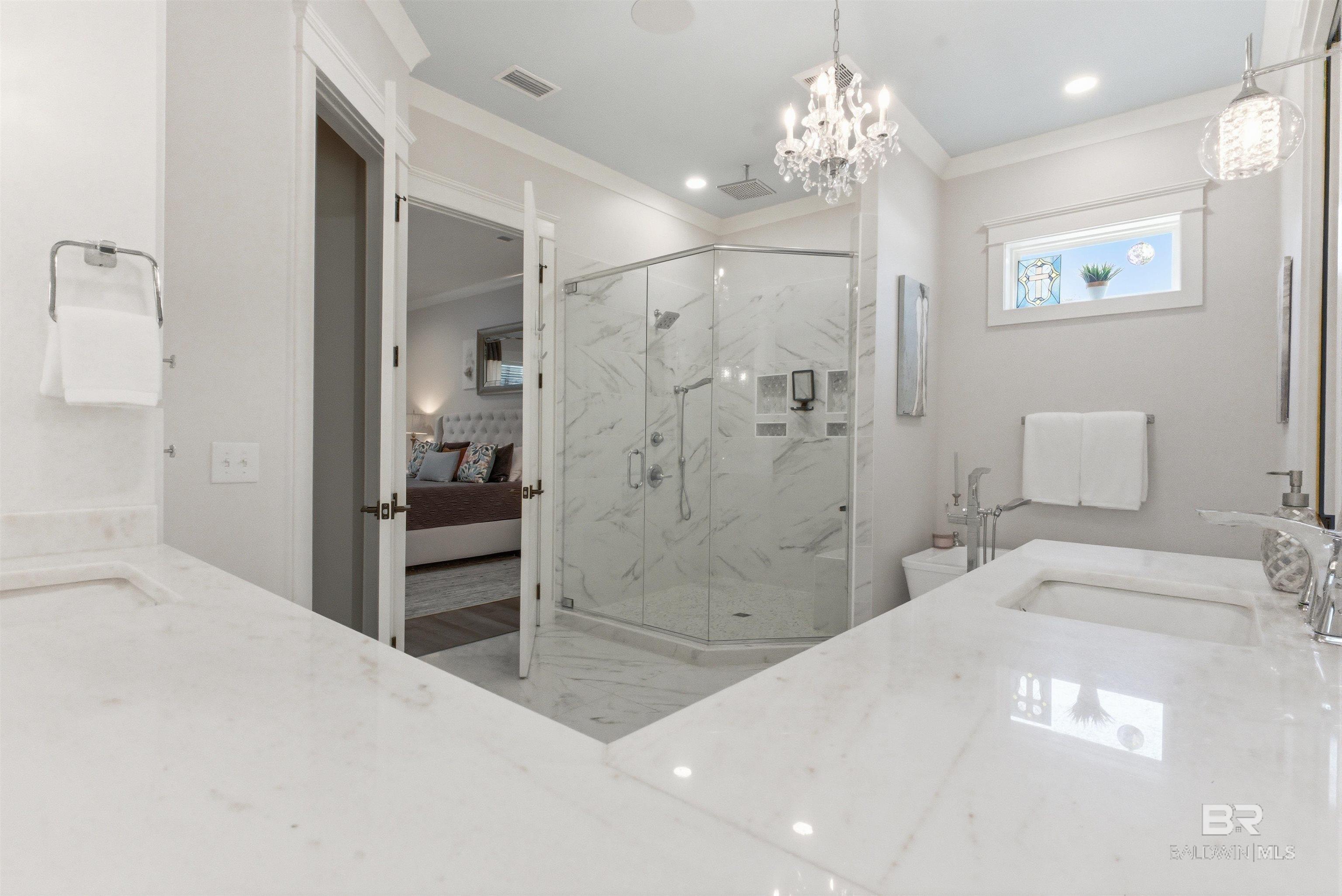 724 W Canal Drive, Gulf Shores, AL, 36542