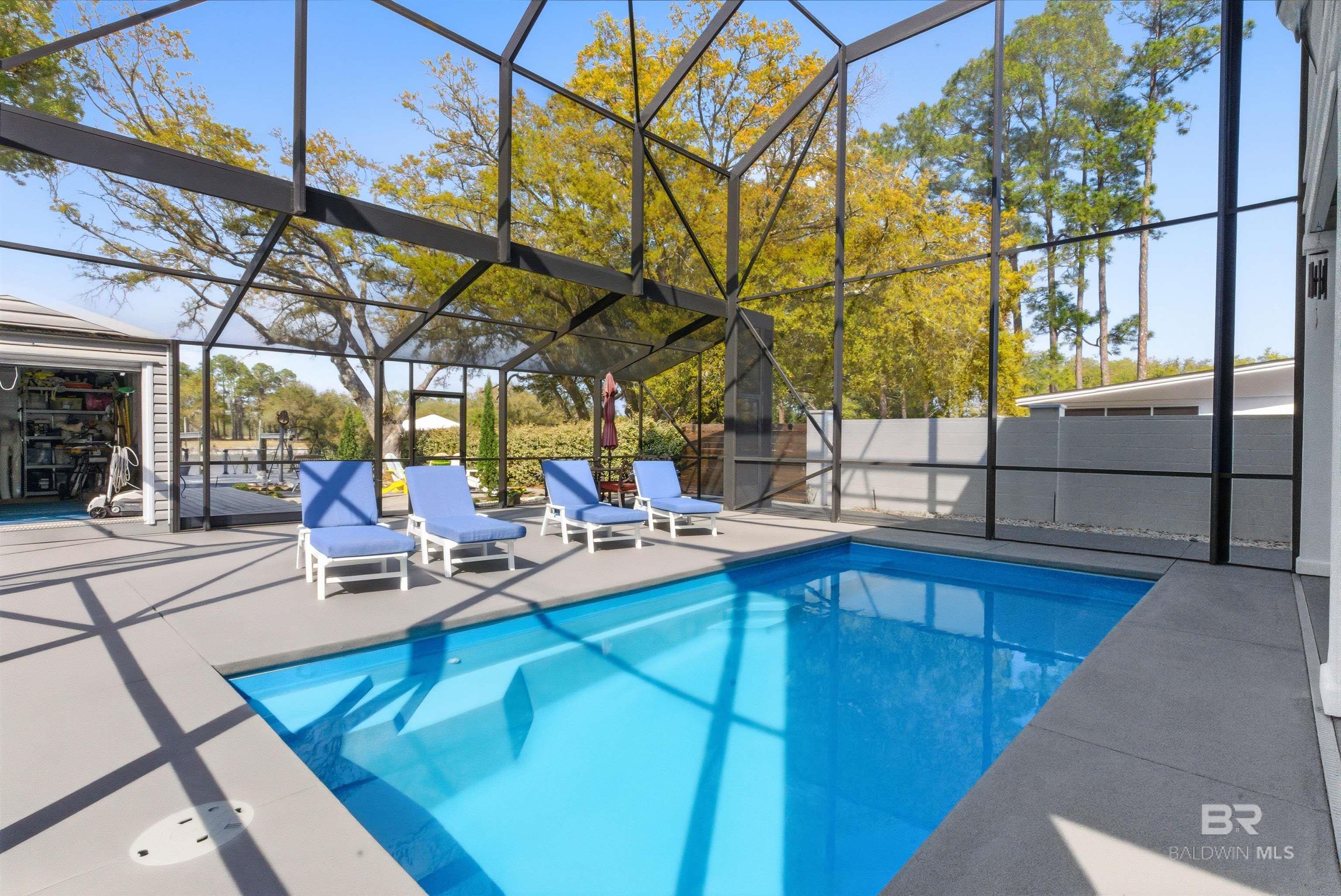 724 W Canal Drive, Gulf Shores, AL, 36542