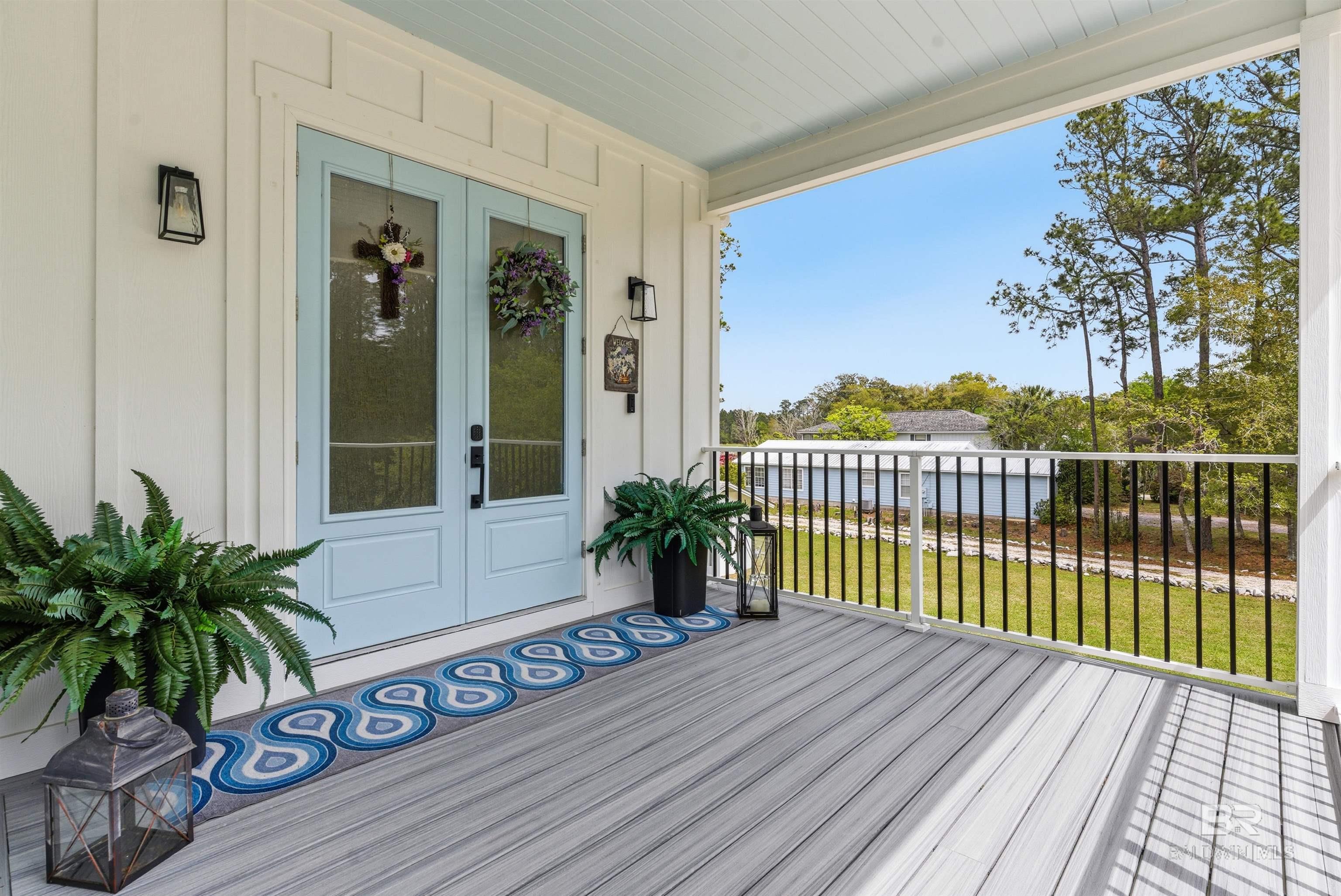 724 W Canal Drive, Gulf Shores, AL, 36542