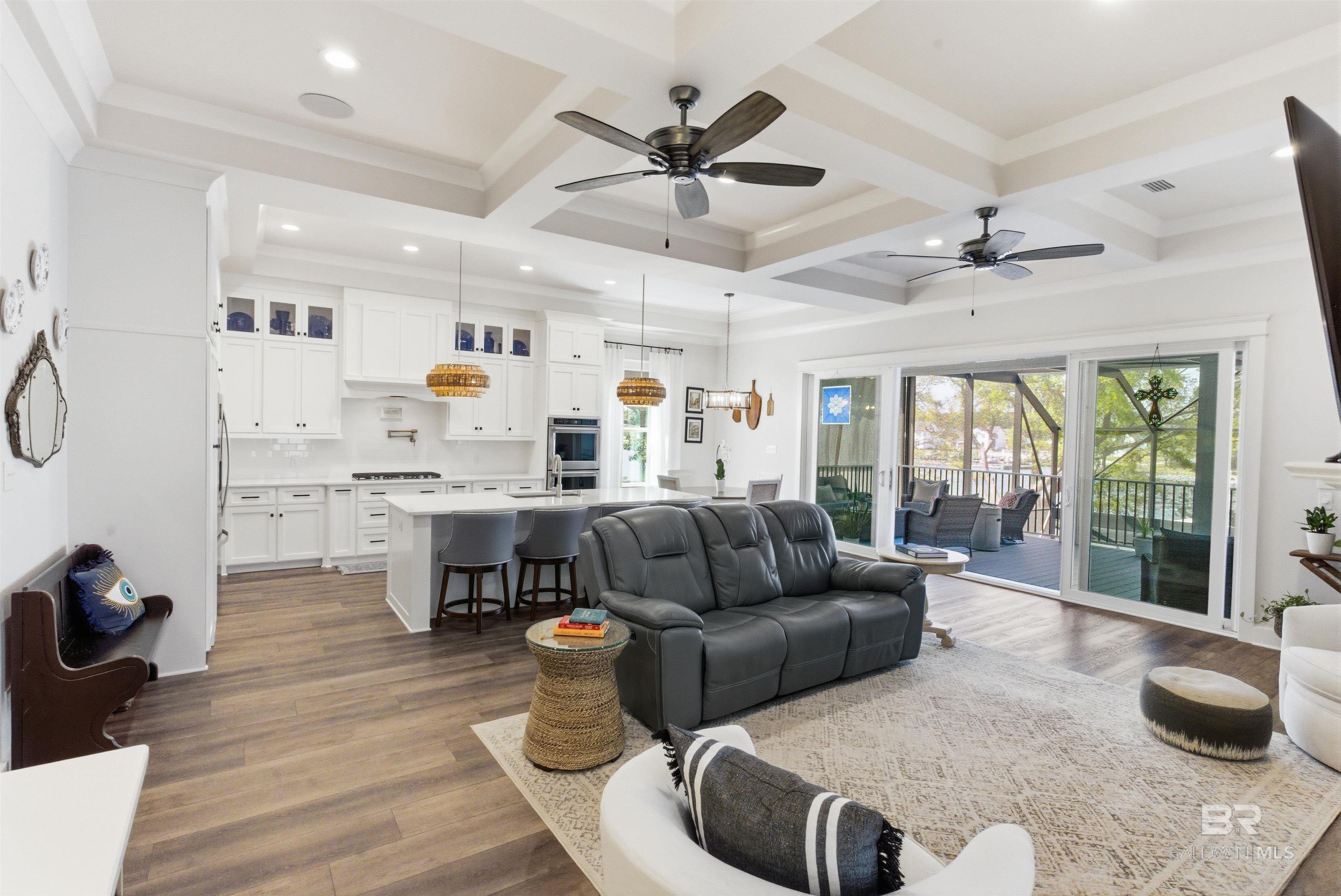 724 W Canal Drive, Gulf Shores, AL, 36542