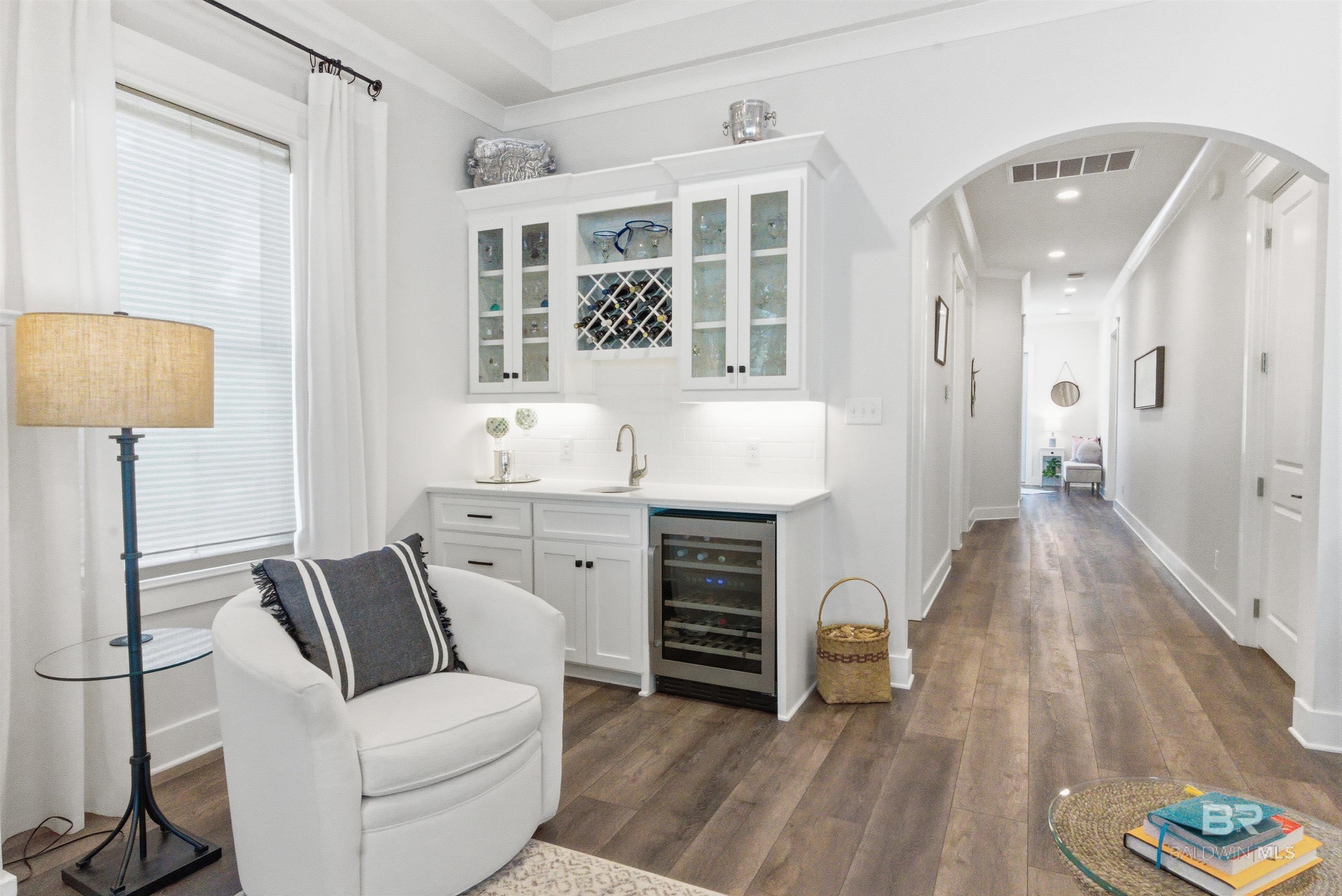724 W Canal Drive, Gulf Shores, AL, 36542