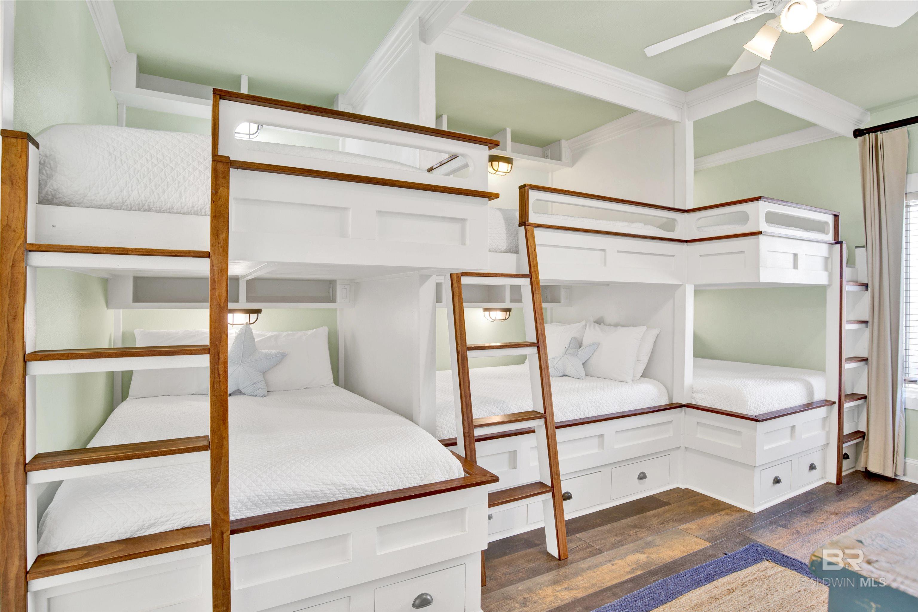 1535 W Beach Boulevard, Gulf Shores, AL, 36542